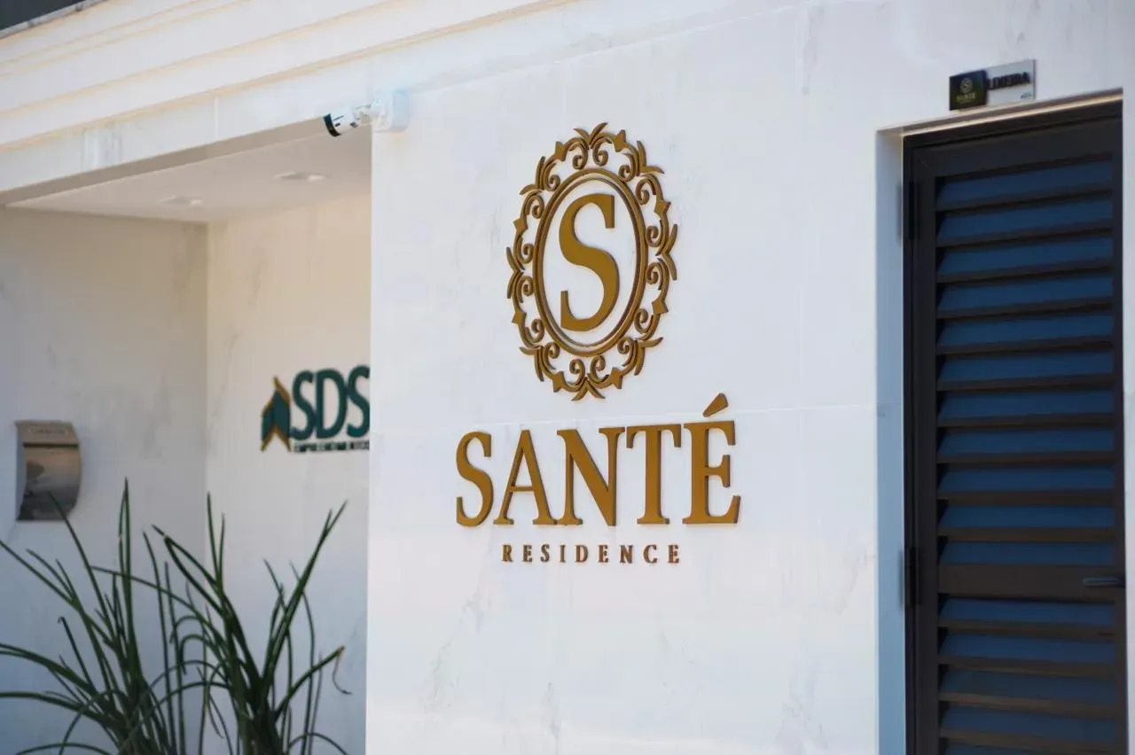 Apartamento mobiliado com 3 dormitórios sendo 2 suítes a 350m da Praia | Gov Celso Ramos/SC