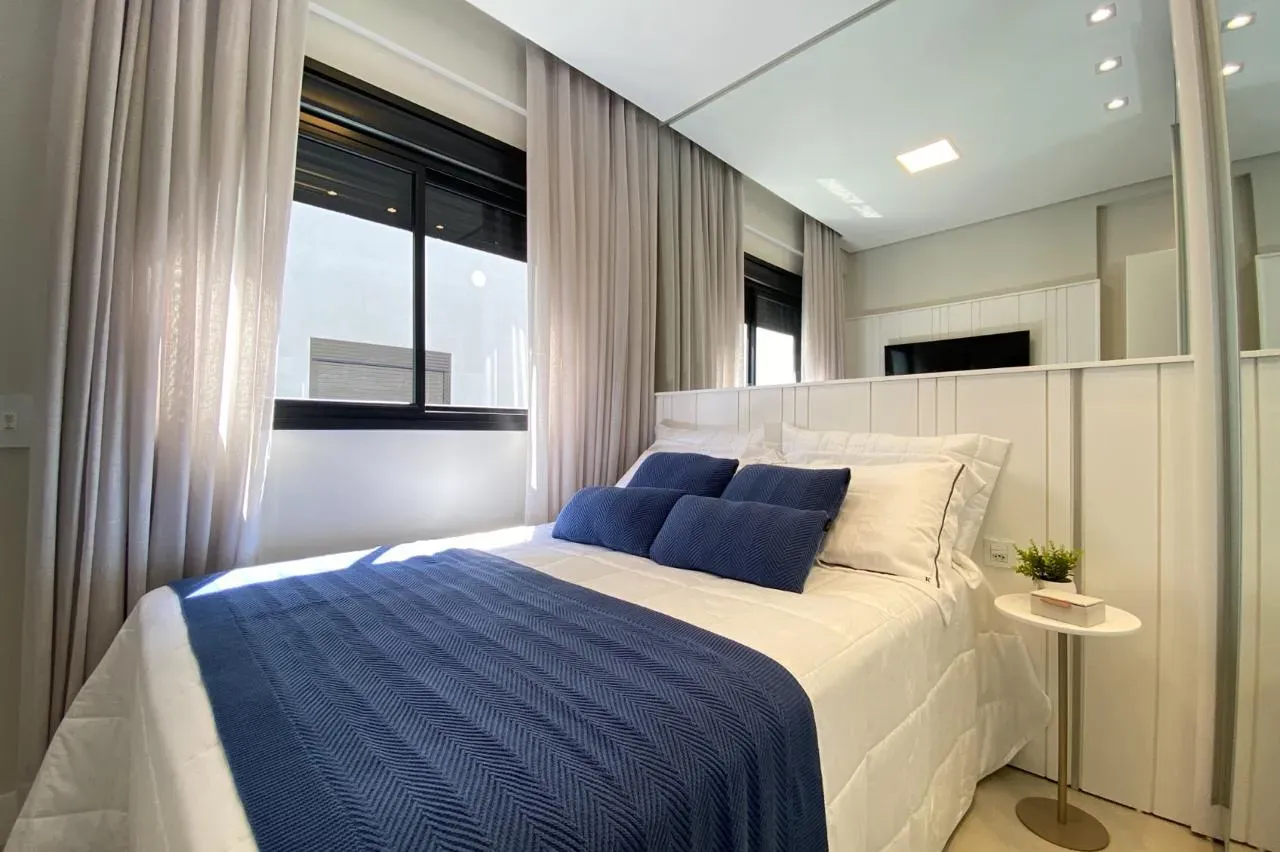 Apartamento mobiliado com 3 dormitórios sendo 2 suítes a 350m da Praia | Gov Celso Ramos/SC