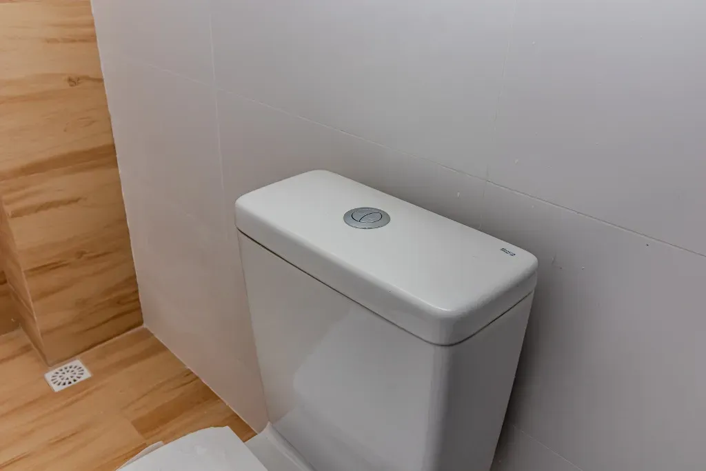 Sobrado novo com 2 suítes e 1 vaga de garagem, Sertão do Trombudo em Itapema/SC