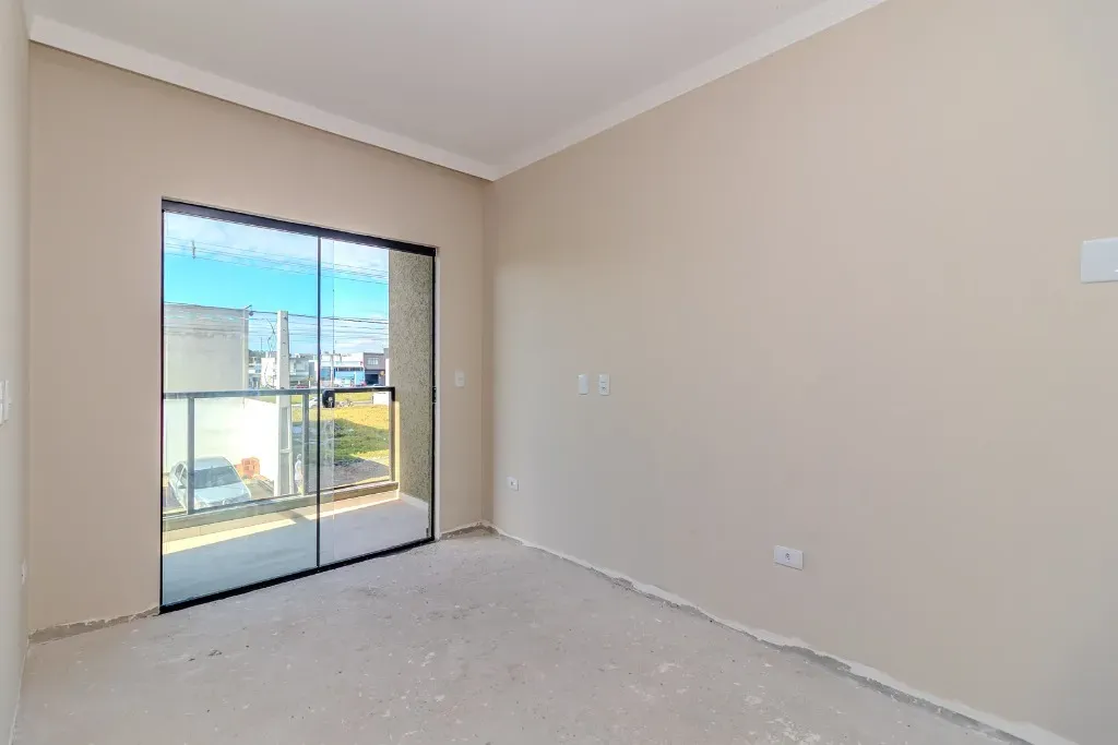 Sobrado novo com 2 suítes e 1 vaga de garagem, Sertão do Trombudo em Itapema/SC