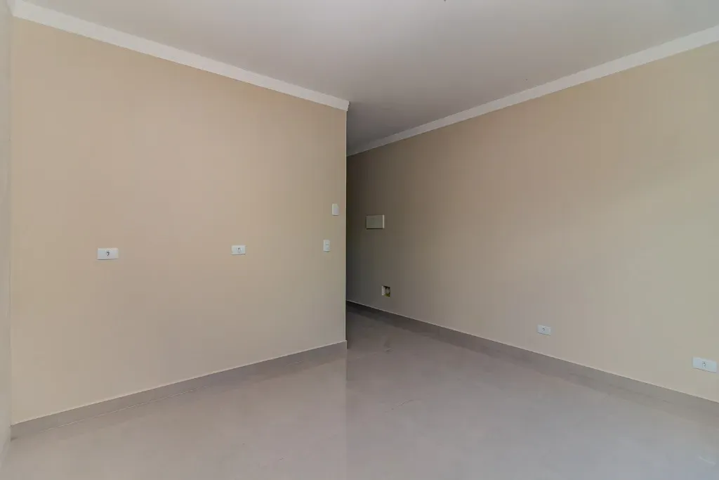 Sobrado novo com 2 suítes e 1 vaga de garagem, Sertão do Trombudo em Itapema/SC