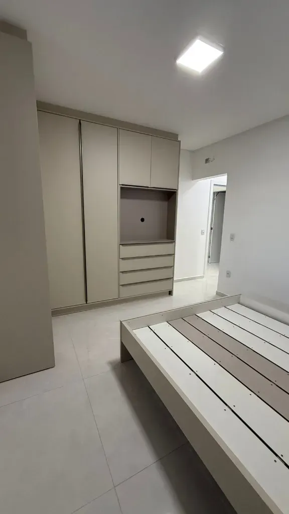 Casa nova mobiliada com 2 suítes e 2 vagas + Sala Comercial no Bairro Morretes, Itapema/SC