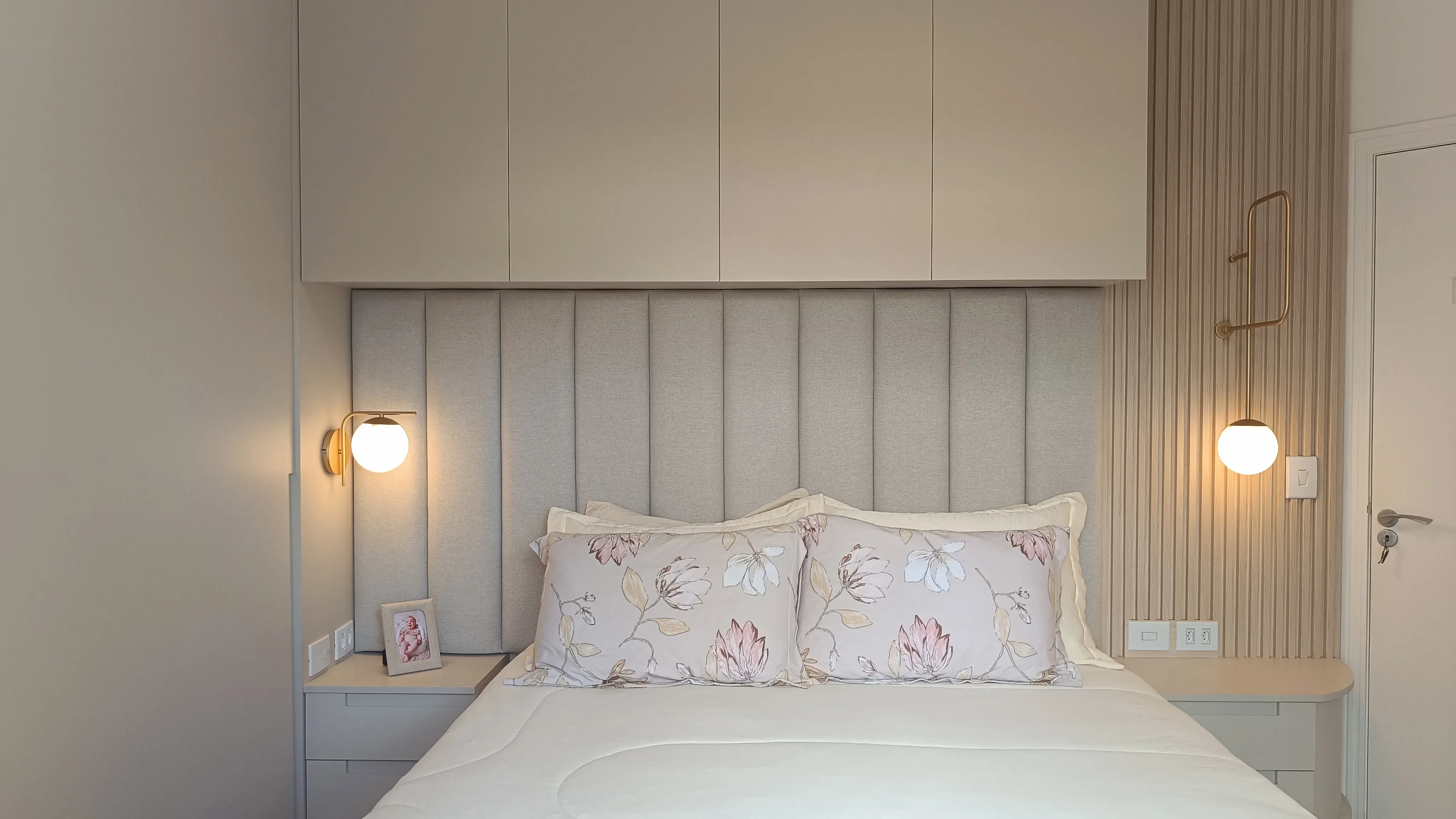 Apartamento com 3 dormitórios sendo 2 suítes e 1 vaga de garagem  Centro, Balneário Camboriú/SC