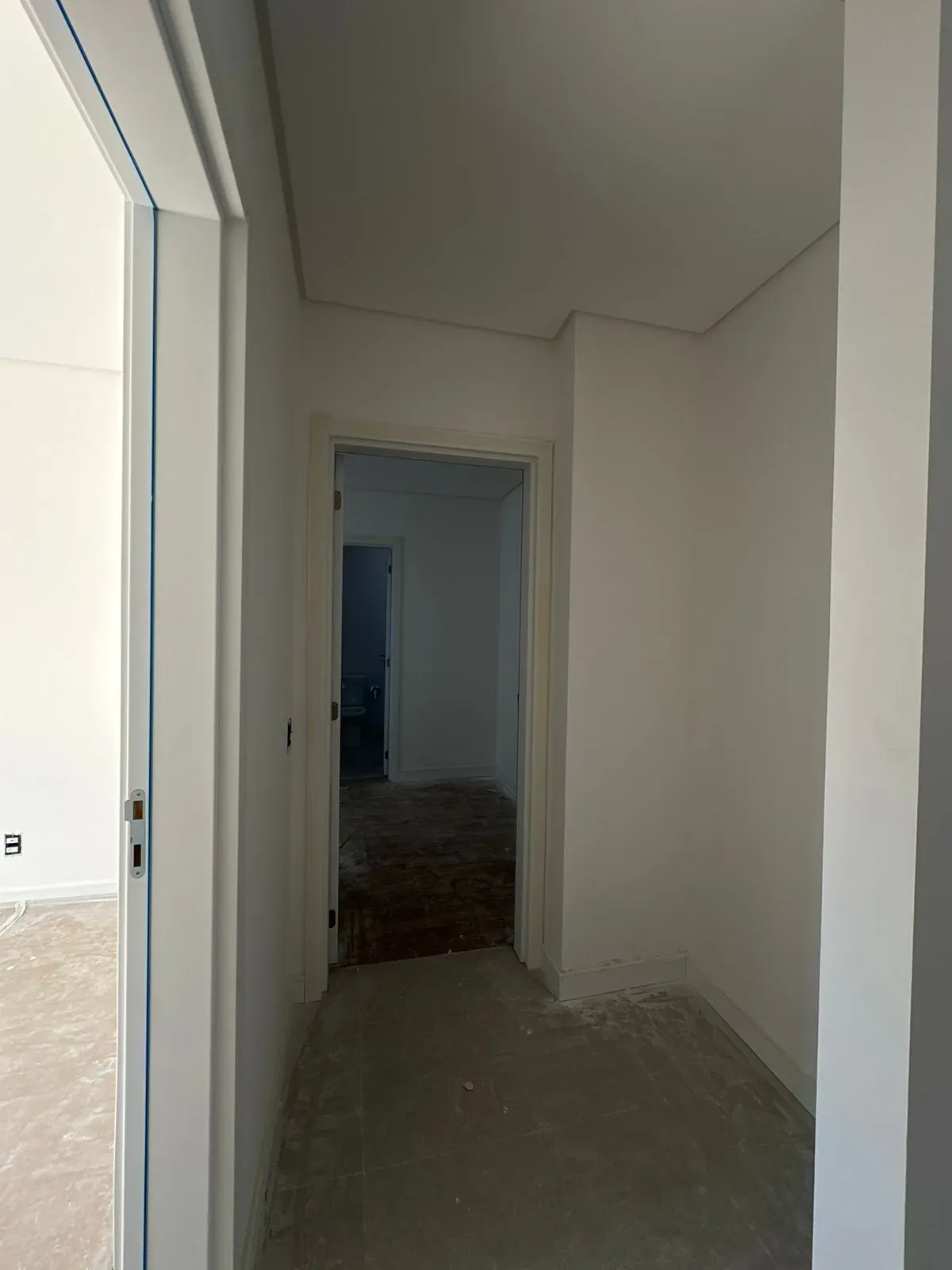 Apartamento 3 dormitórios sendo 1 suíte e 2 vagas garagem - Centro de Florianópolis/SC