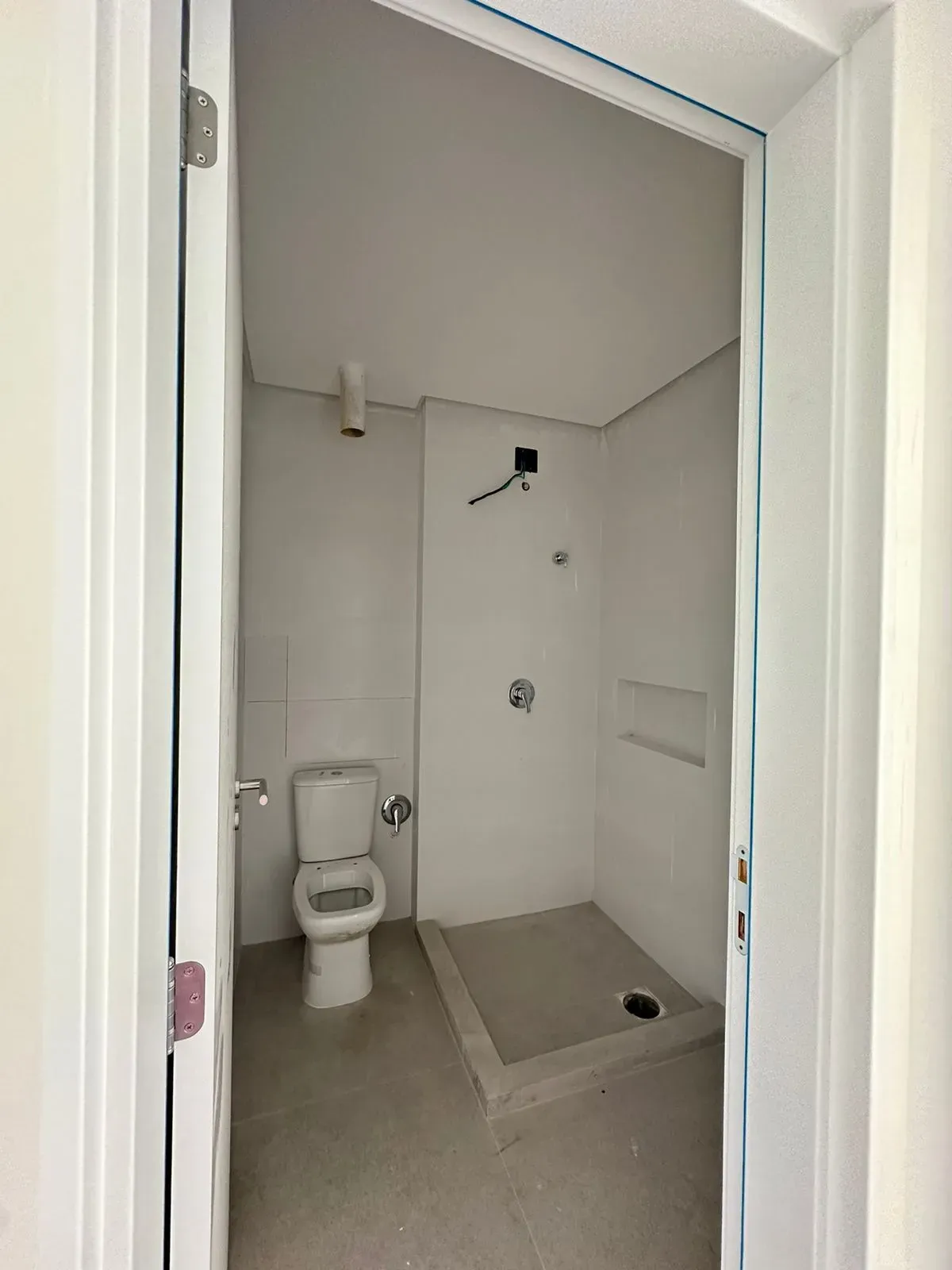 Apartamento 3 dormitórios sendo 1 suíte e 2 vagas garagem - Centro de Florianópolis/SC