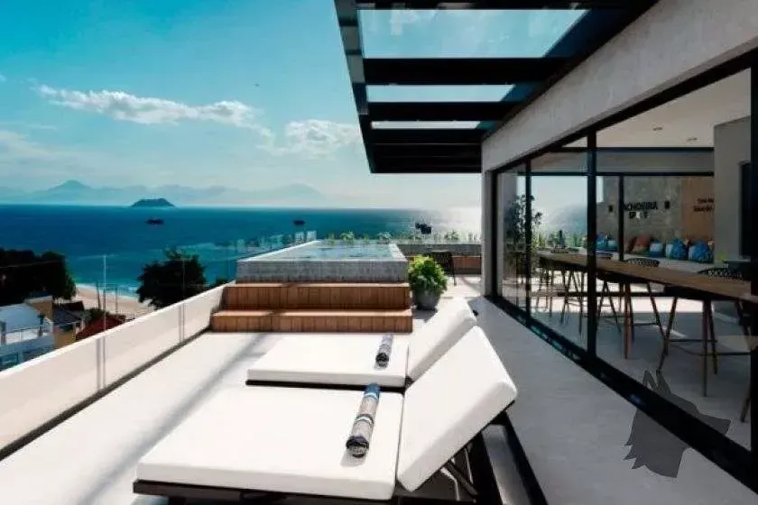 Apartamento com 1 dormitório sendo 1 suíte e 1 vaga de garagem em Florianópolis/SC