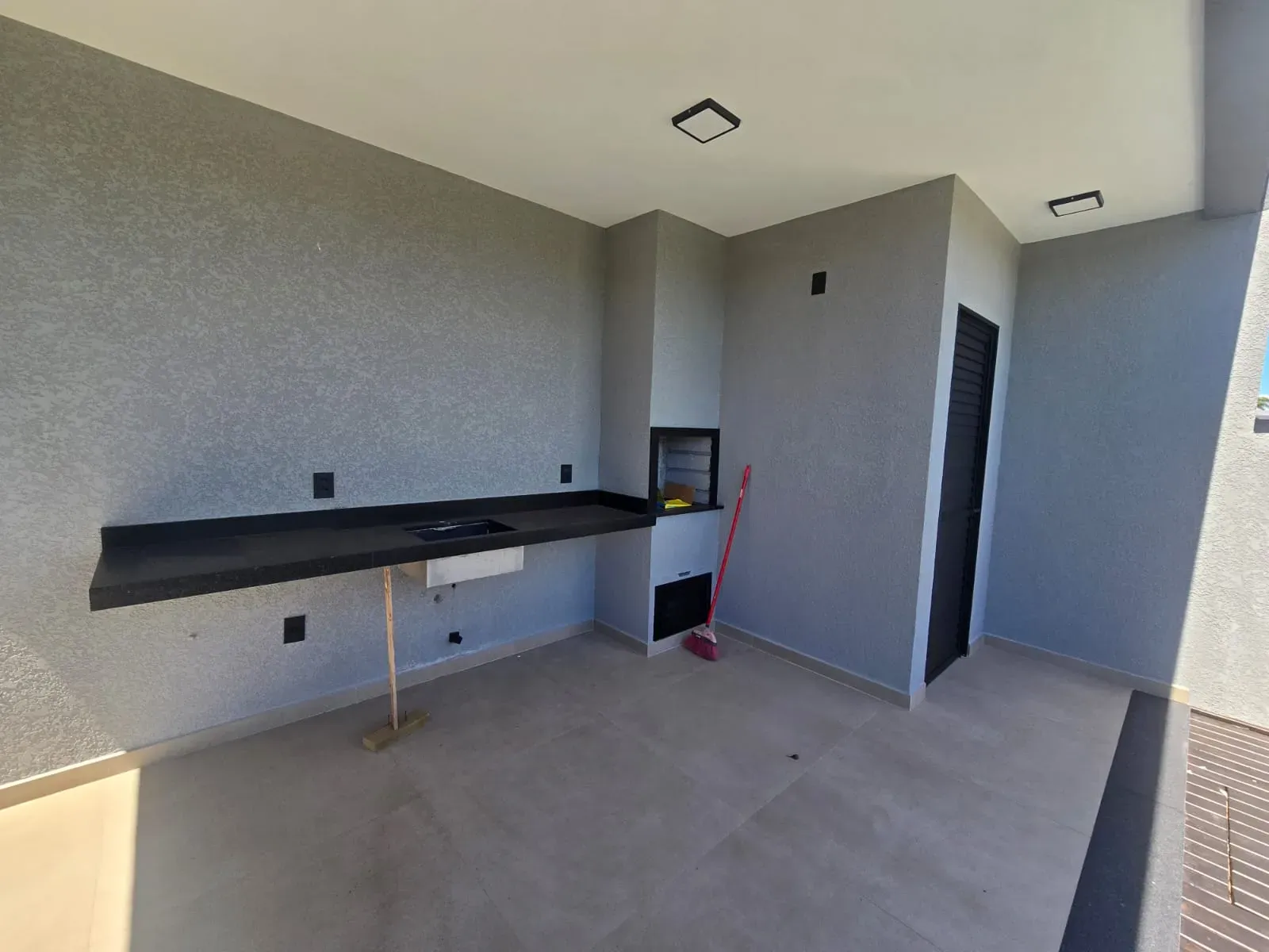 Casa com 3 suítes e 1 vaga – Real Parque | Florianópolis/SC