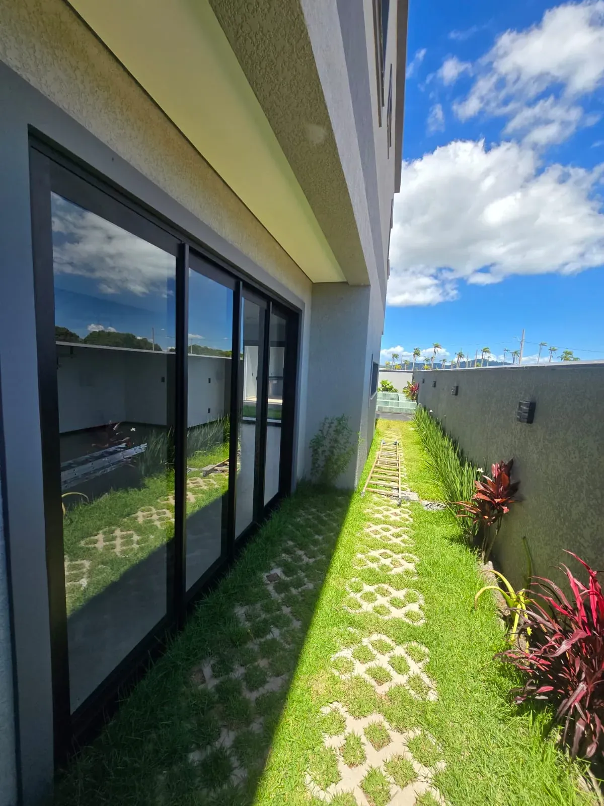 Casa com 3 suítes e 1 vaga – Real Parque | Florianópolis/SC