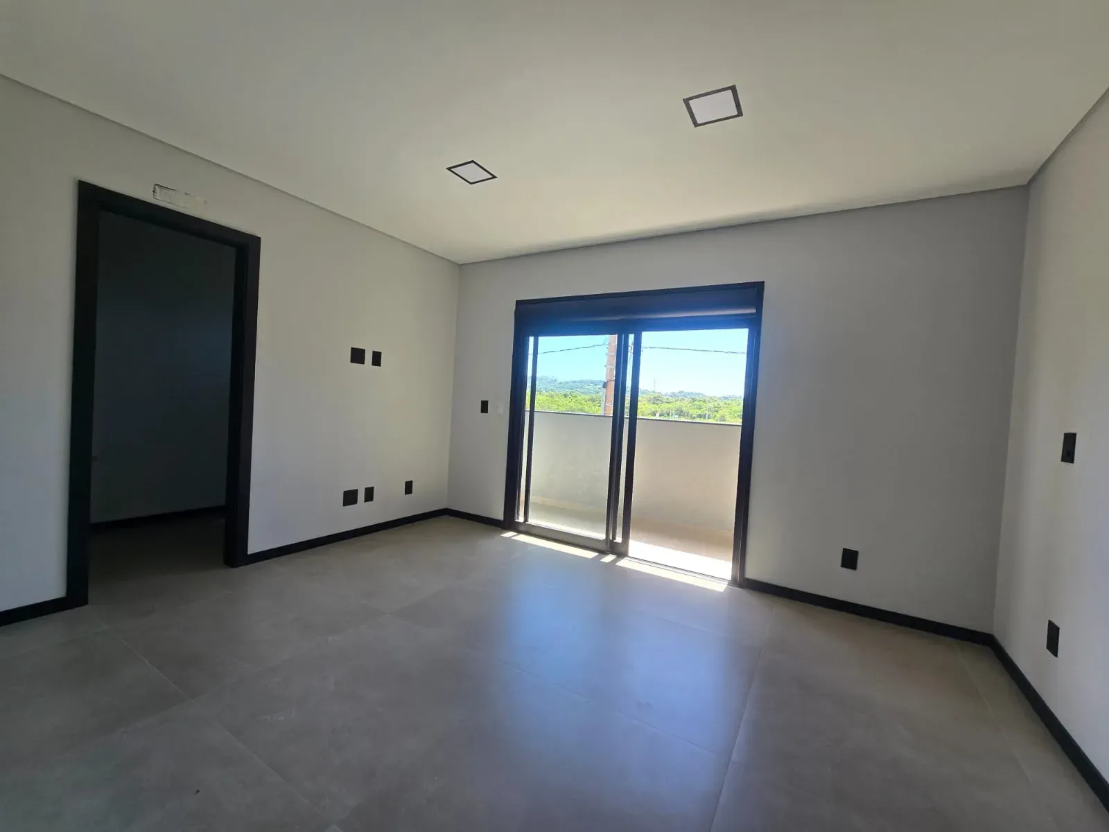 Casa com 3 suítes e 1 vaga – Real Parque | Florianópolis/SC