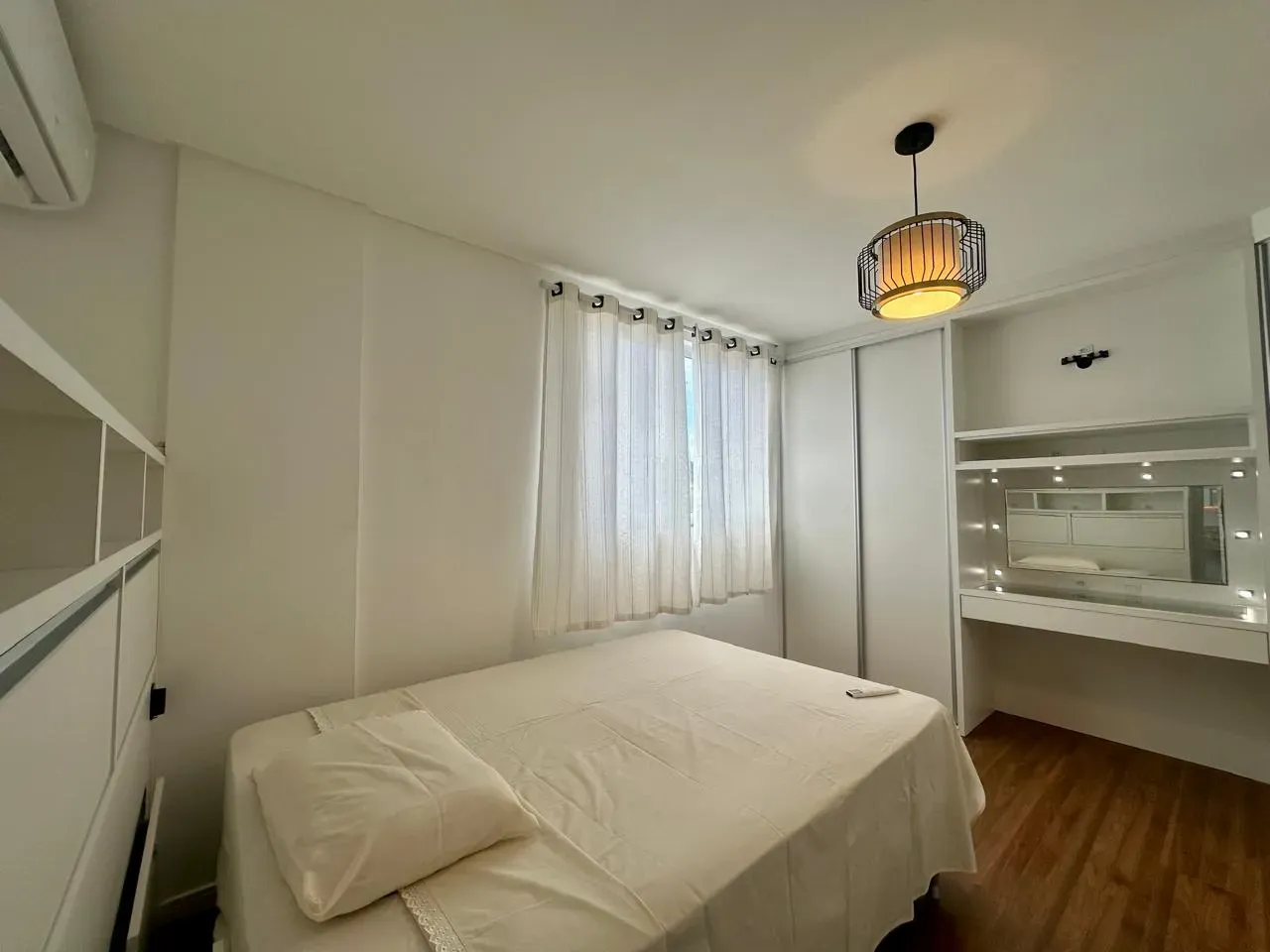 Apartamento com 2 dormitórios sendo 1 suíte 1 vaga, a 300 metros da praia de Gravatá, Navegantes/SC