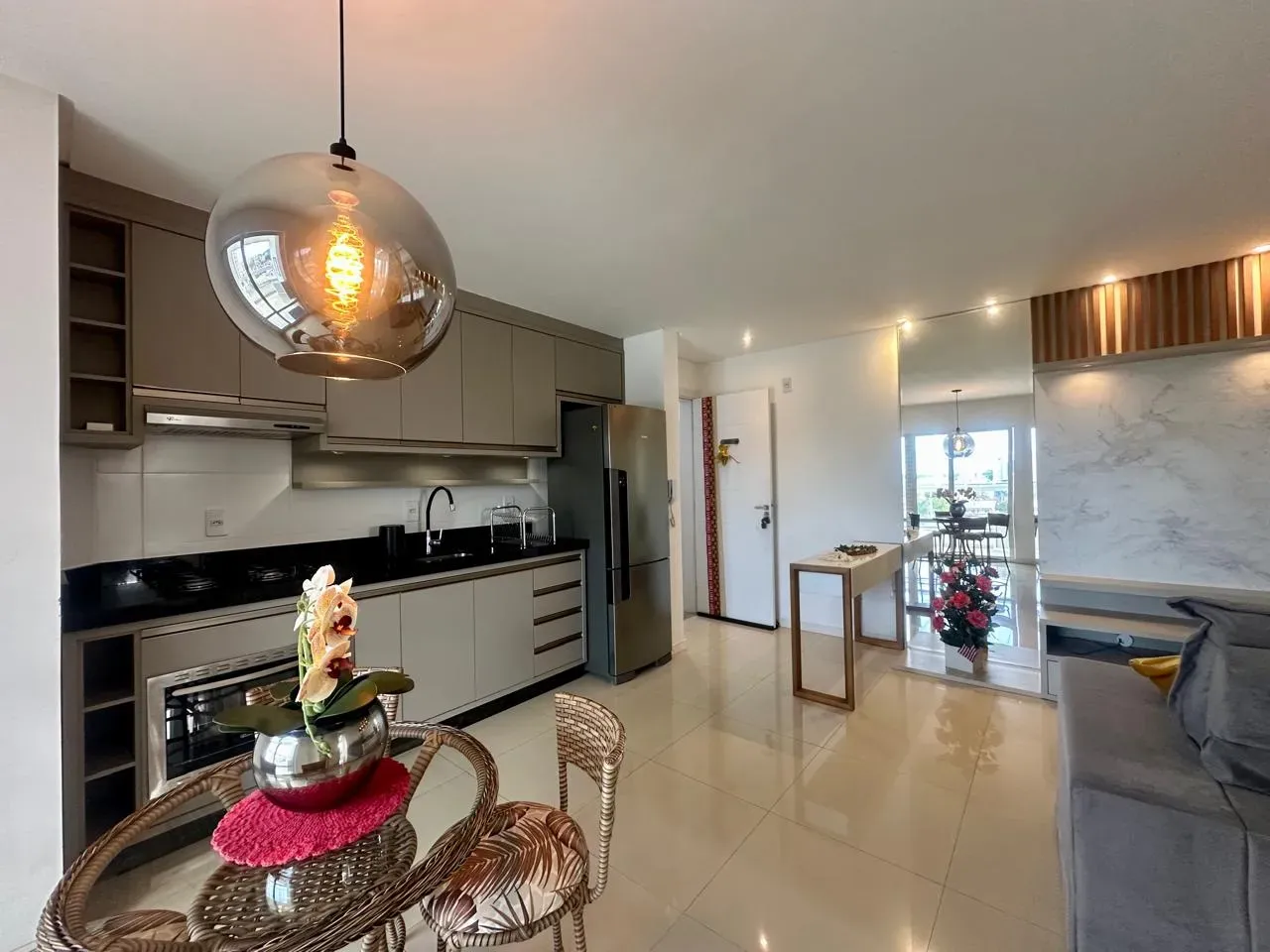 Apartamento com 2 dormitórios sendo 1 suíte 1 vaga, a 300 metros da praia de Gravatá, Navegantes/SC