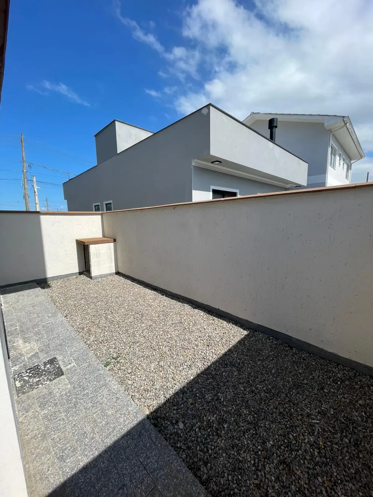 Sobrado com 2 suítes e 2 vagas de garagem – Loteamento Bela Vista | Palhoça/SC