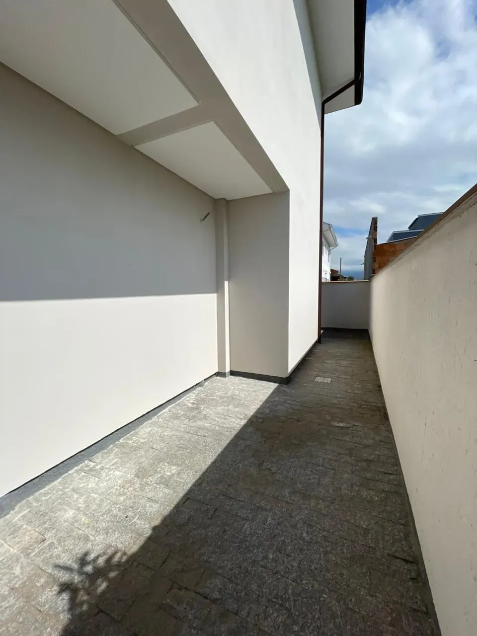 Sobrado com 2 suítes e 2 vagas de garagem – Loteamento Bela Vista | Palhoça/SC