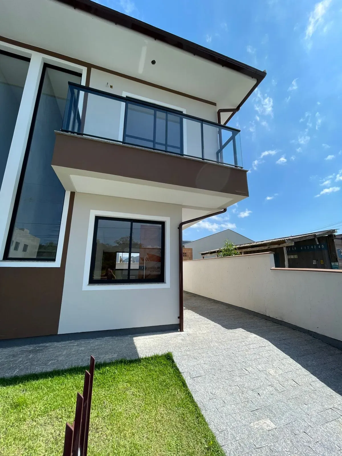 Sobrado com 2 suítes e 2 vagas de garagem – Loteamento Bela Vista | Palhoça/SC