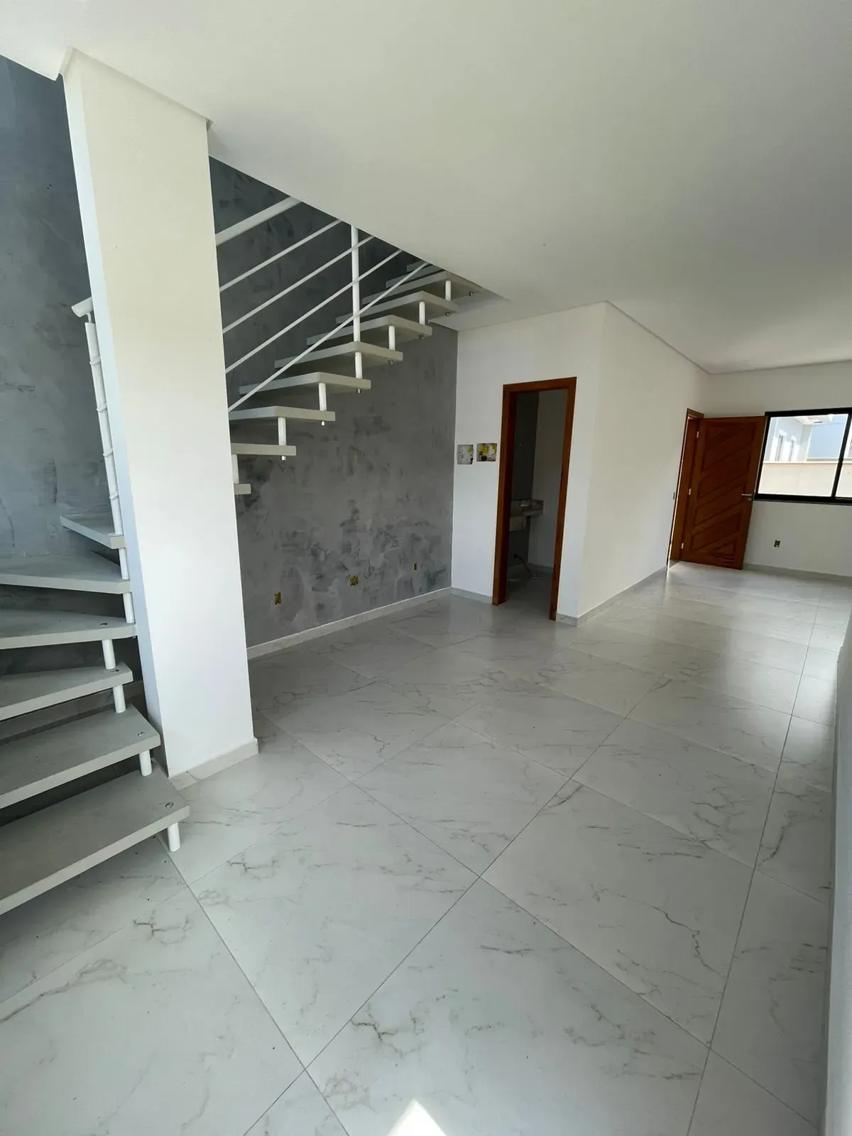 Sobrado com 2 suítes e 2 vagas de garagem – Loteamento Bela Vista | Palhoça/SC