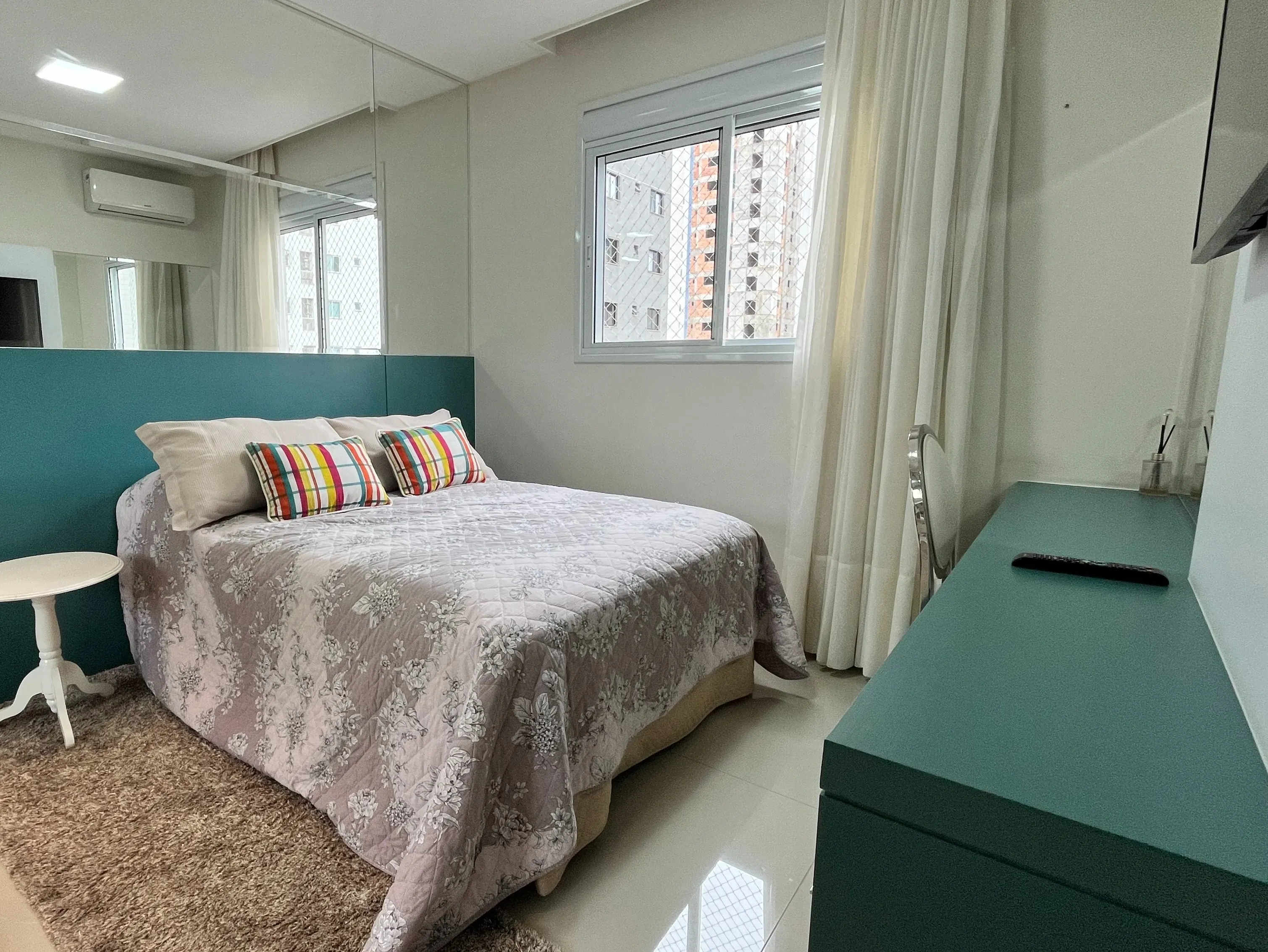 Apartamento alto padrão de 4 dormitórios proximo a Av. Central em BC