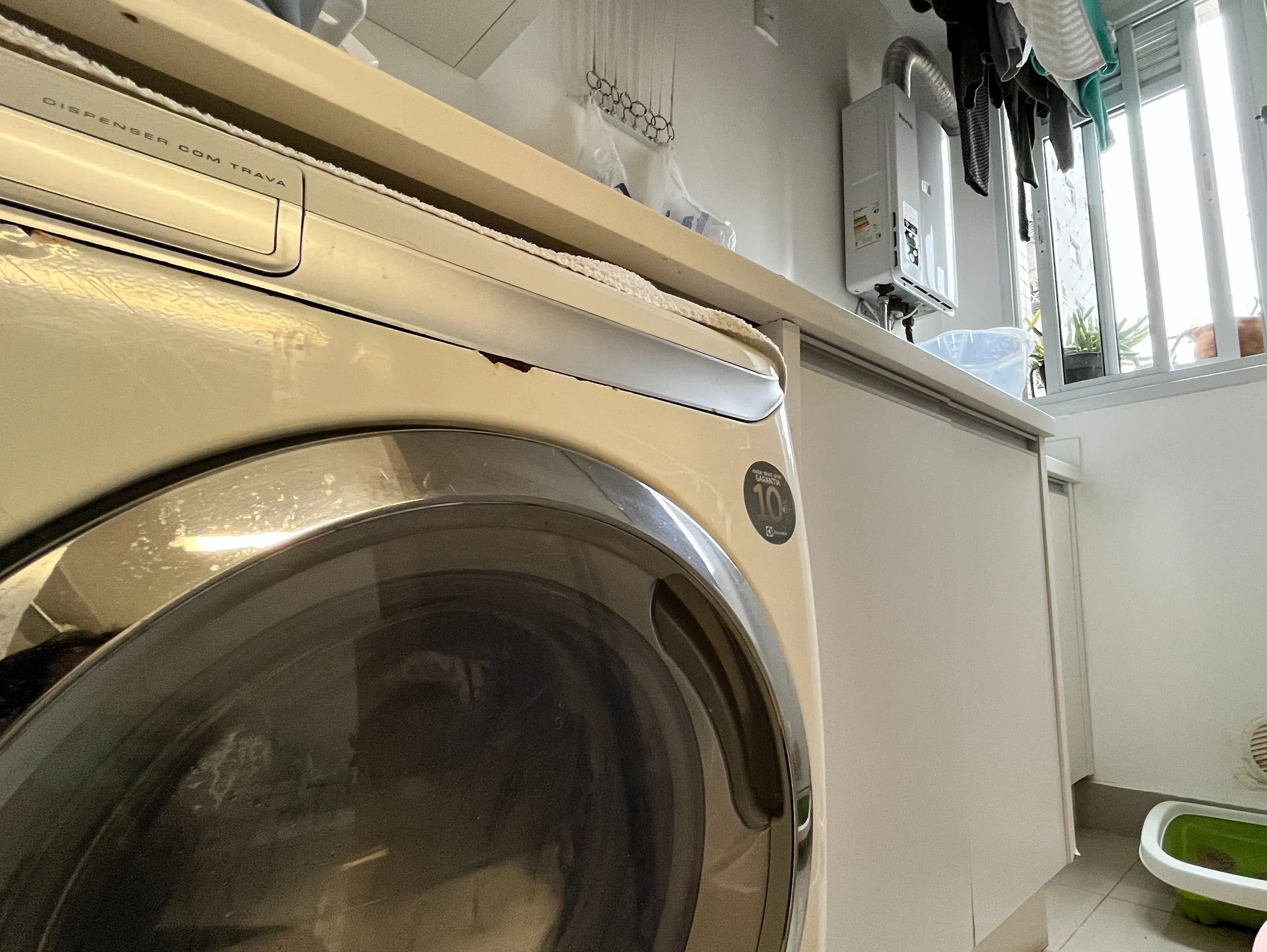 Apartamento alto padrão de 4 dormitórios proximo a Av. Central em BC