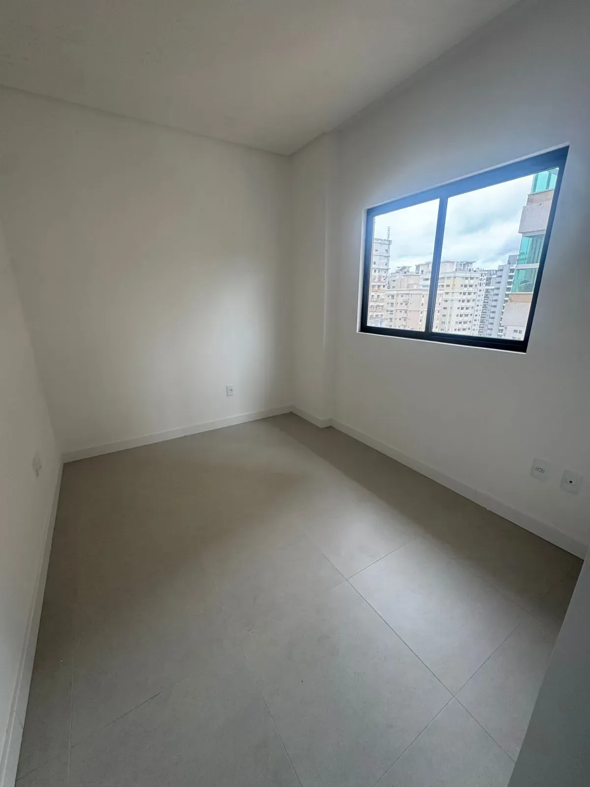 Apartamento com 2 dormitórios sendo 1 suíte e 1 vaga em Morretes – Itapema/SC