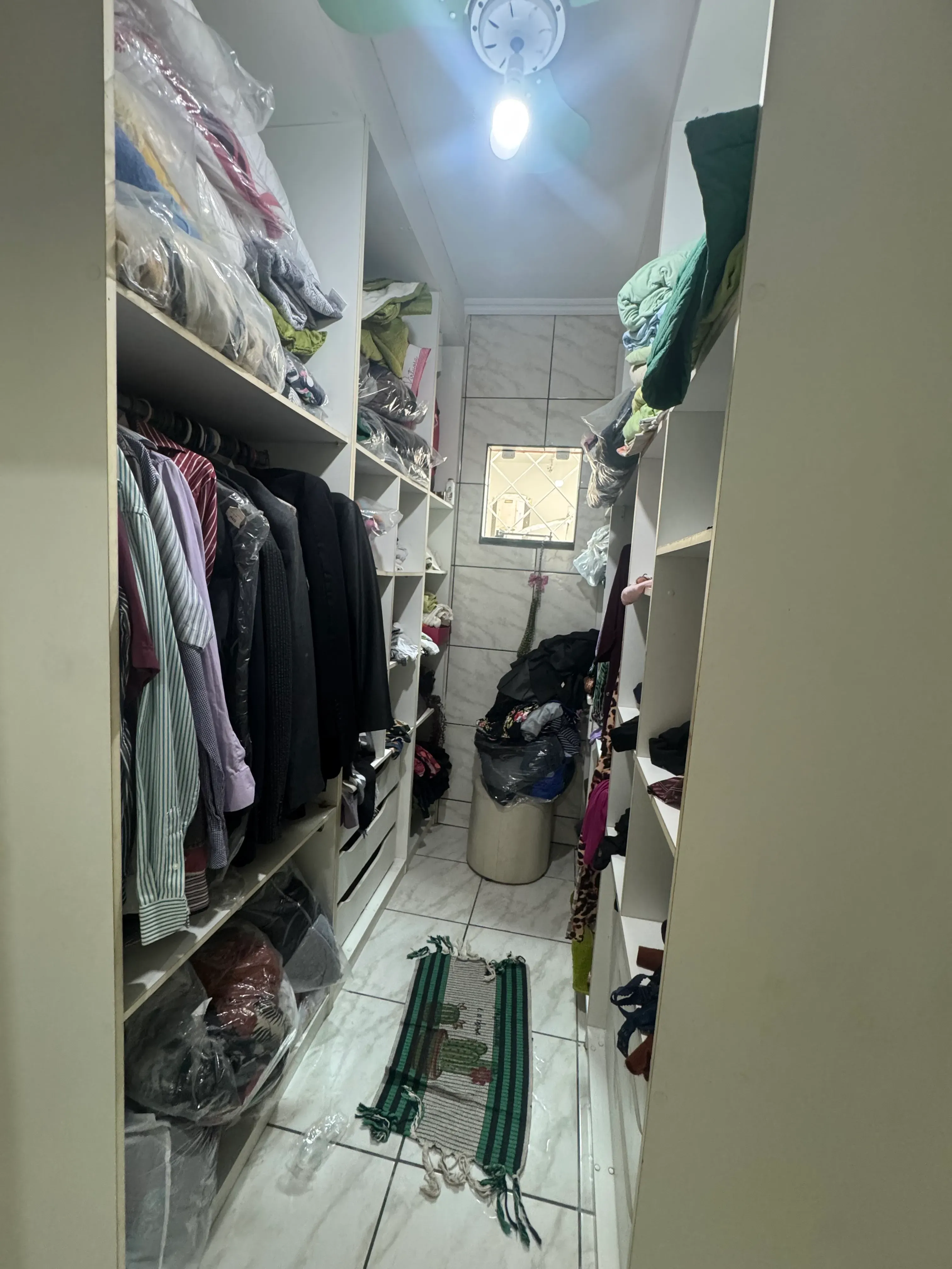 Casa ampla com piscina, 5 dormitórios sendo 2 suítes no bairro São Vicente em Itajaí/SC