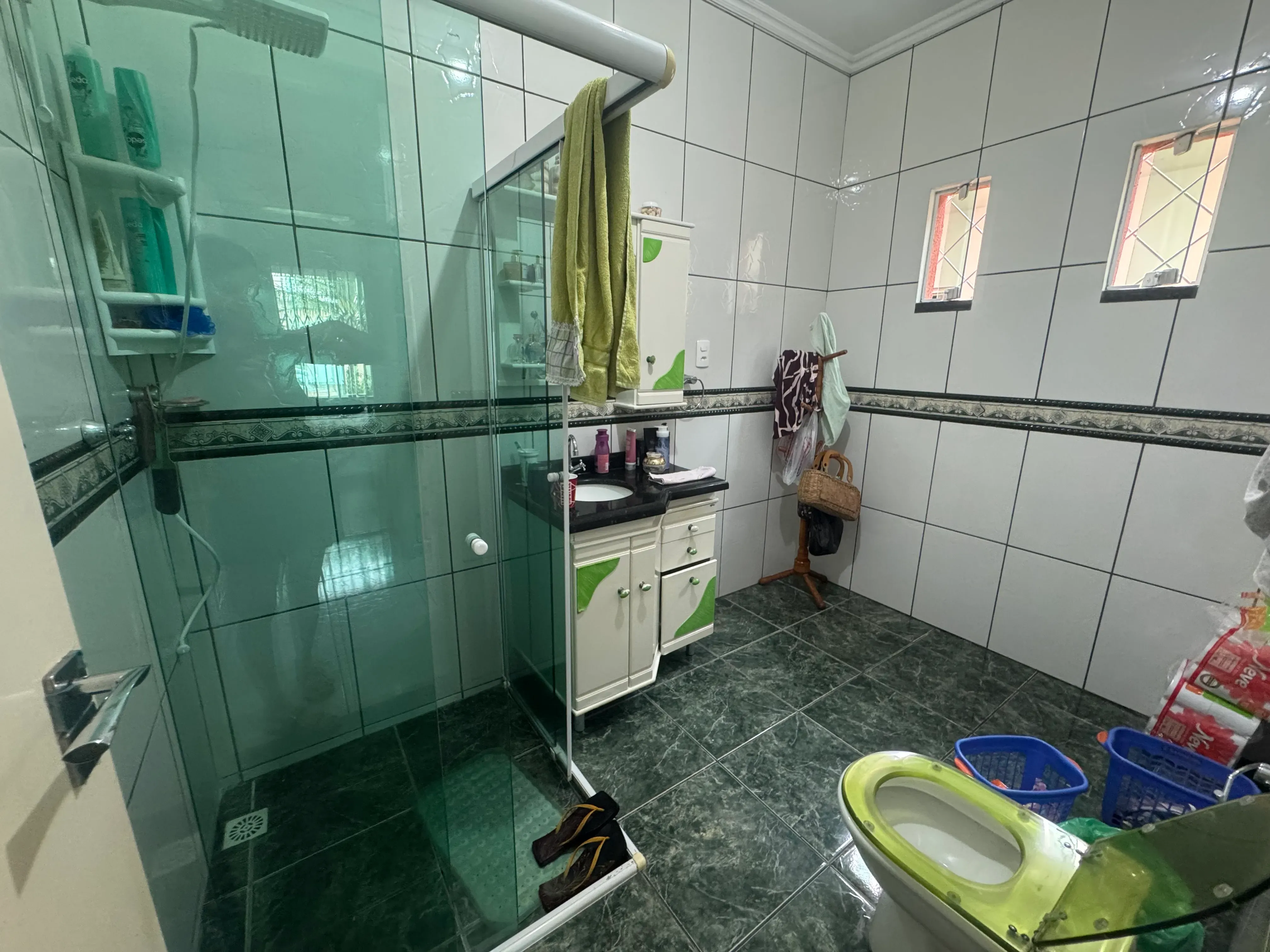 Casa ampla com piscina, 5 dormitórios sendo 2 suítes no bairro São Vicente em Itajaí/SC