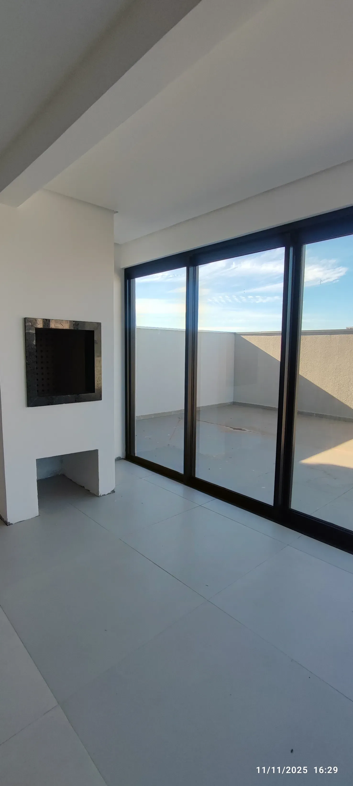 Apartamento diferenciado com 2 dormitórios sendo 1 suíte e 1 vaga, Bairro Dom Bosco | Itajaí/SC