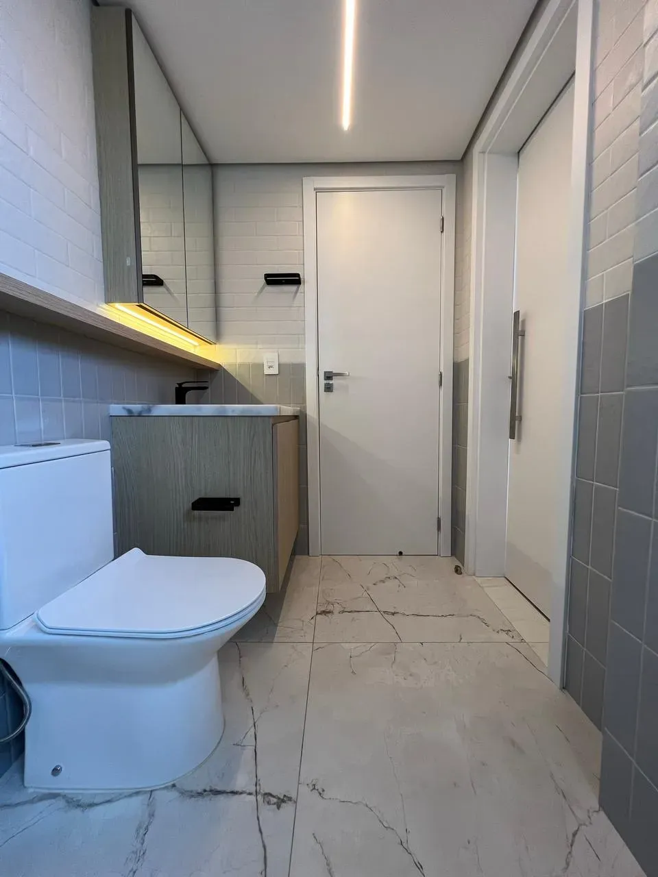 Apartamento com móveis planejados 4 dormitórios sendo 2 suítes e 1 vaga em Itajaí/SC