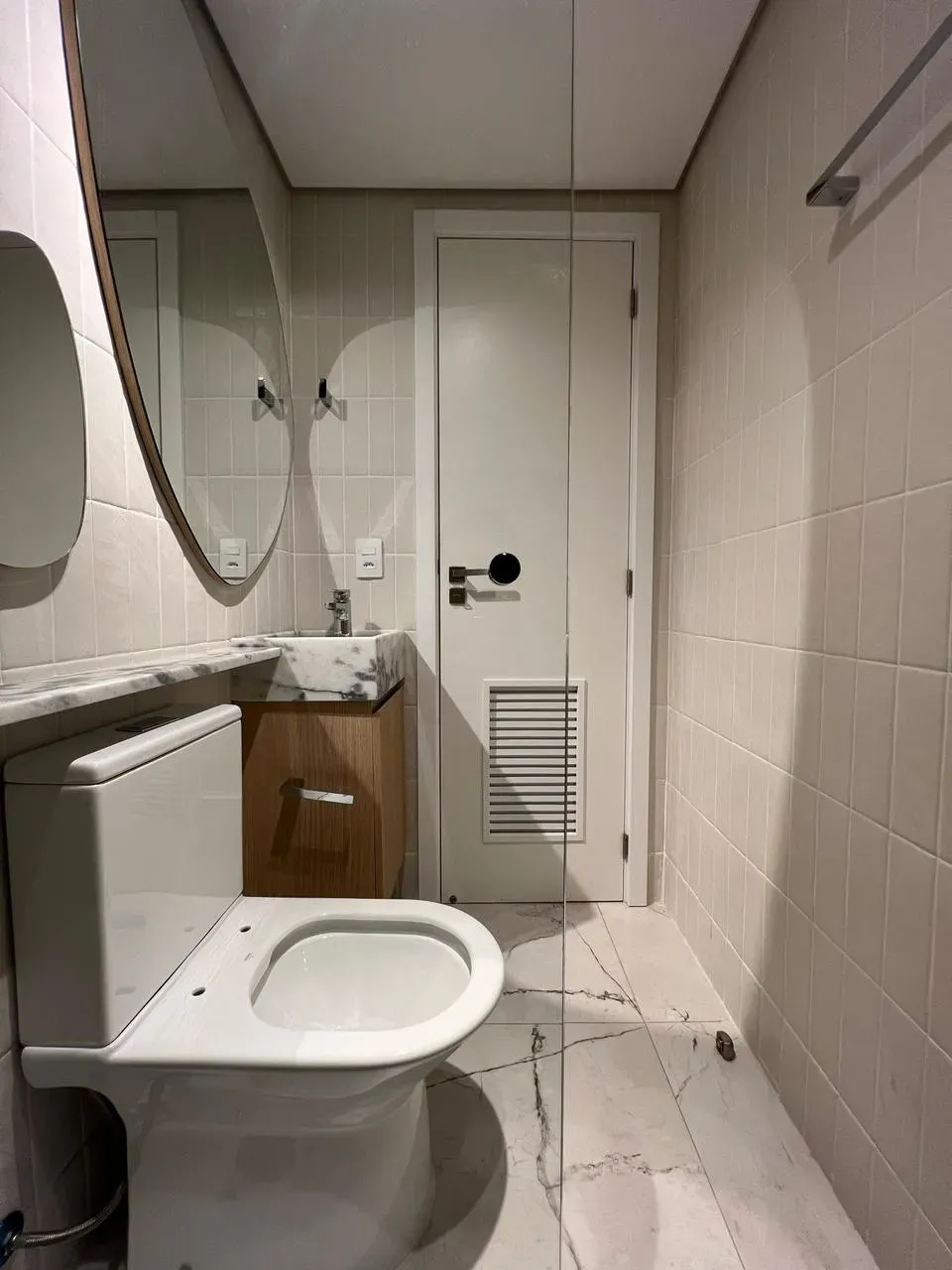 Apartamento com móveis planejados 4 dormitórios sendo 2 suítes e 1 vaga em Itajaí/SC