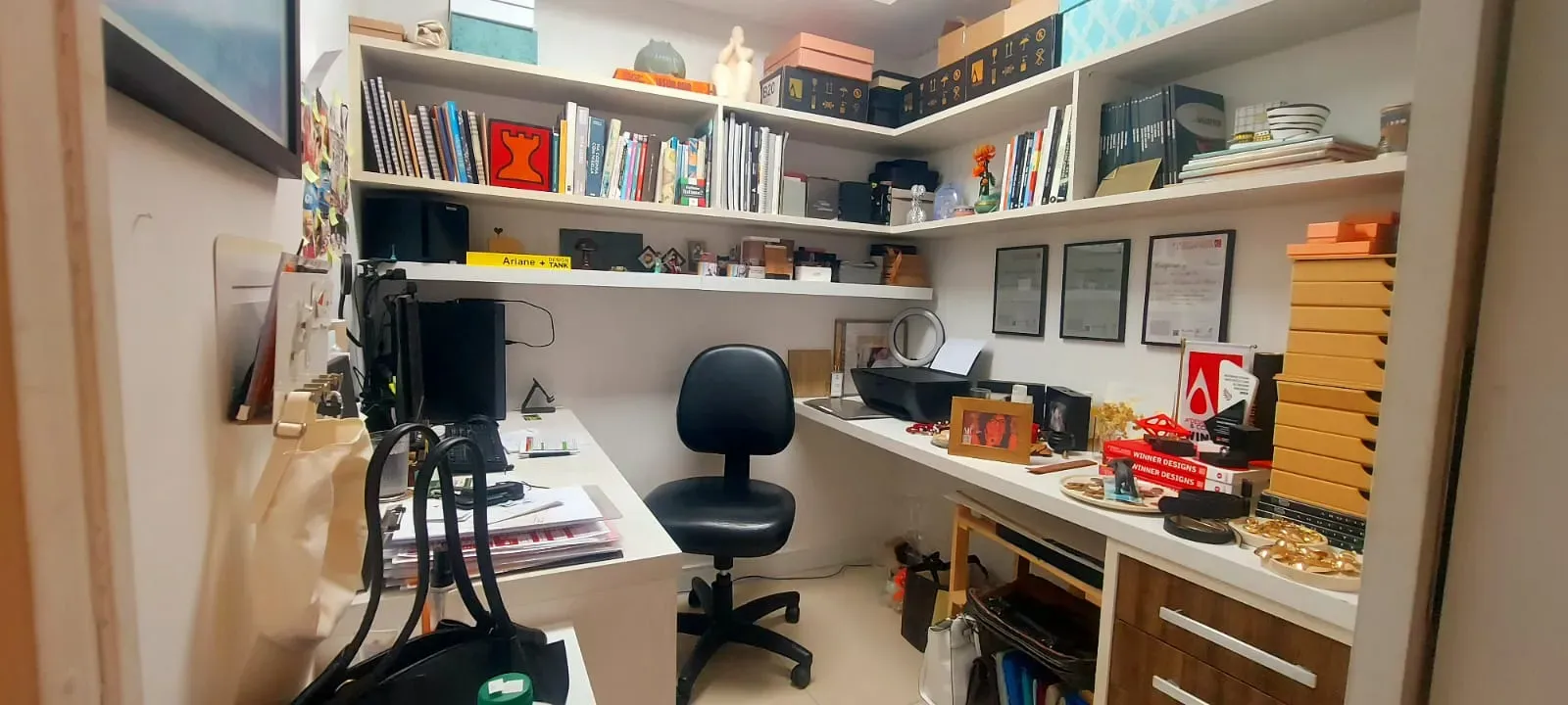 Apartamento com 3 dormitórios sendo 1 suíte e 1 vagas de garagem no Centro de Itajaí/SC