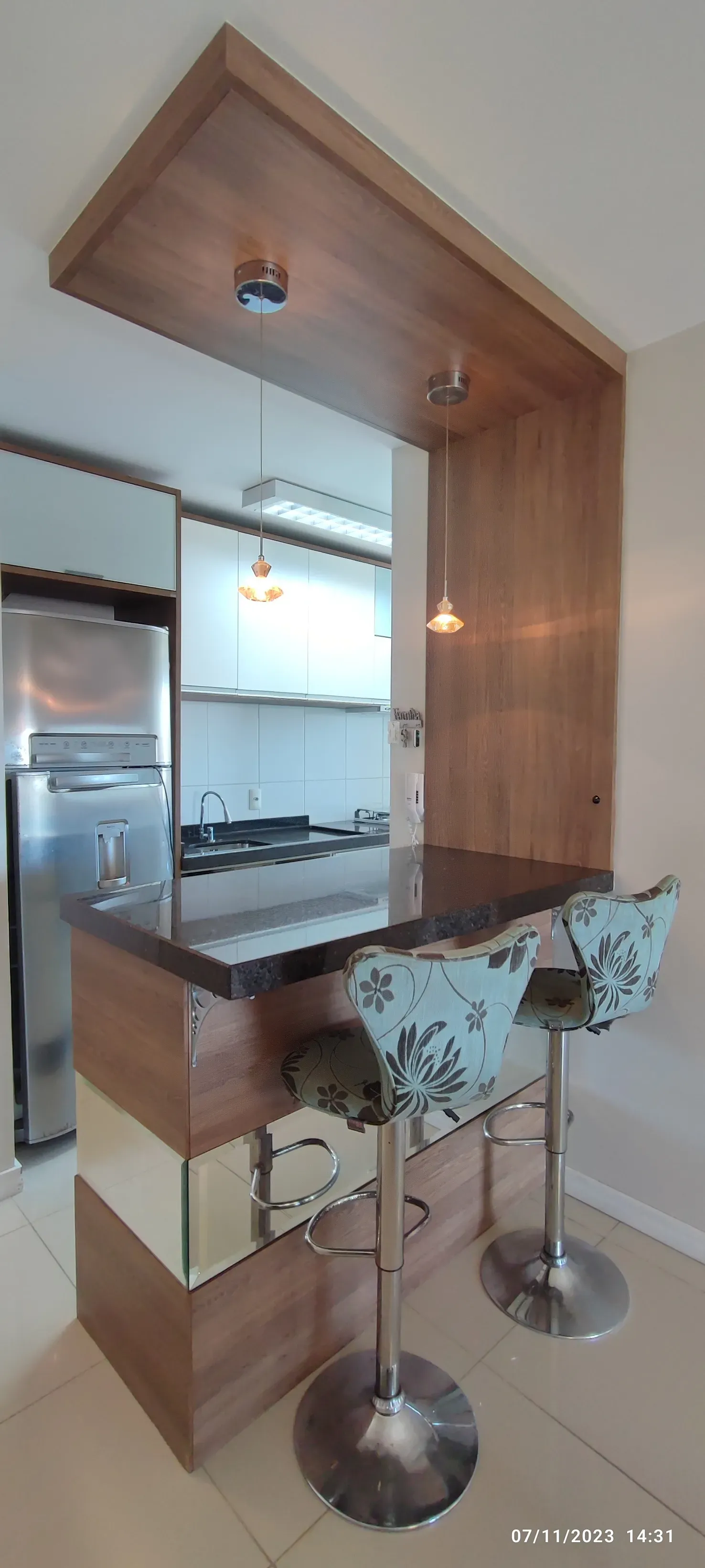 Apartamento com 2 dormitórios sendo 1 suíte e 1 vaga de garagem - São João Itajaí/SC