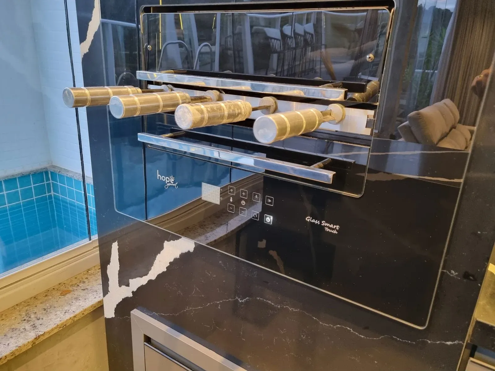 Cobertura finamente mobiliada com 3 suítes e 3 vagas garagem em Cabeçudas Itajaí/SC