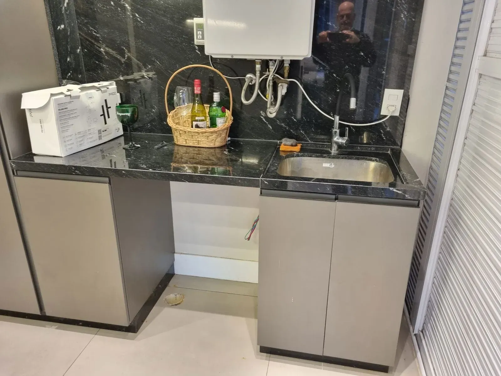 Cobertura finamente mobiliada com 3 suítes e 3 vagas garagem em Cabeçudas Itajaí/SC