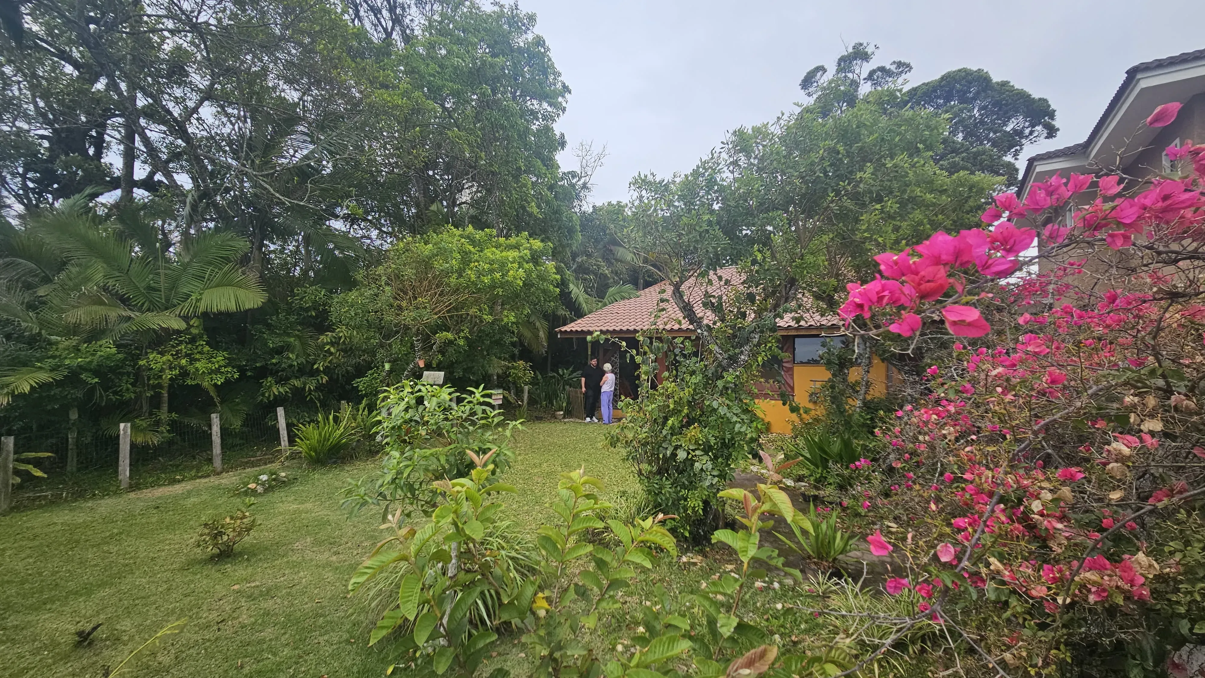 Terreno exclusivo pé na areia com 2.000m² ideal para construtoras, na Praia de Armação, Penha/SC