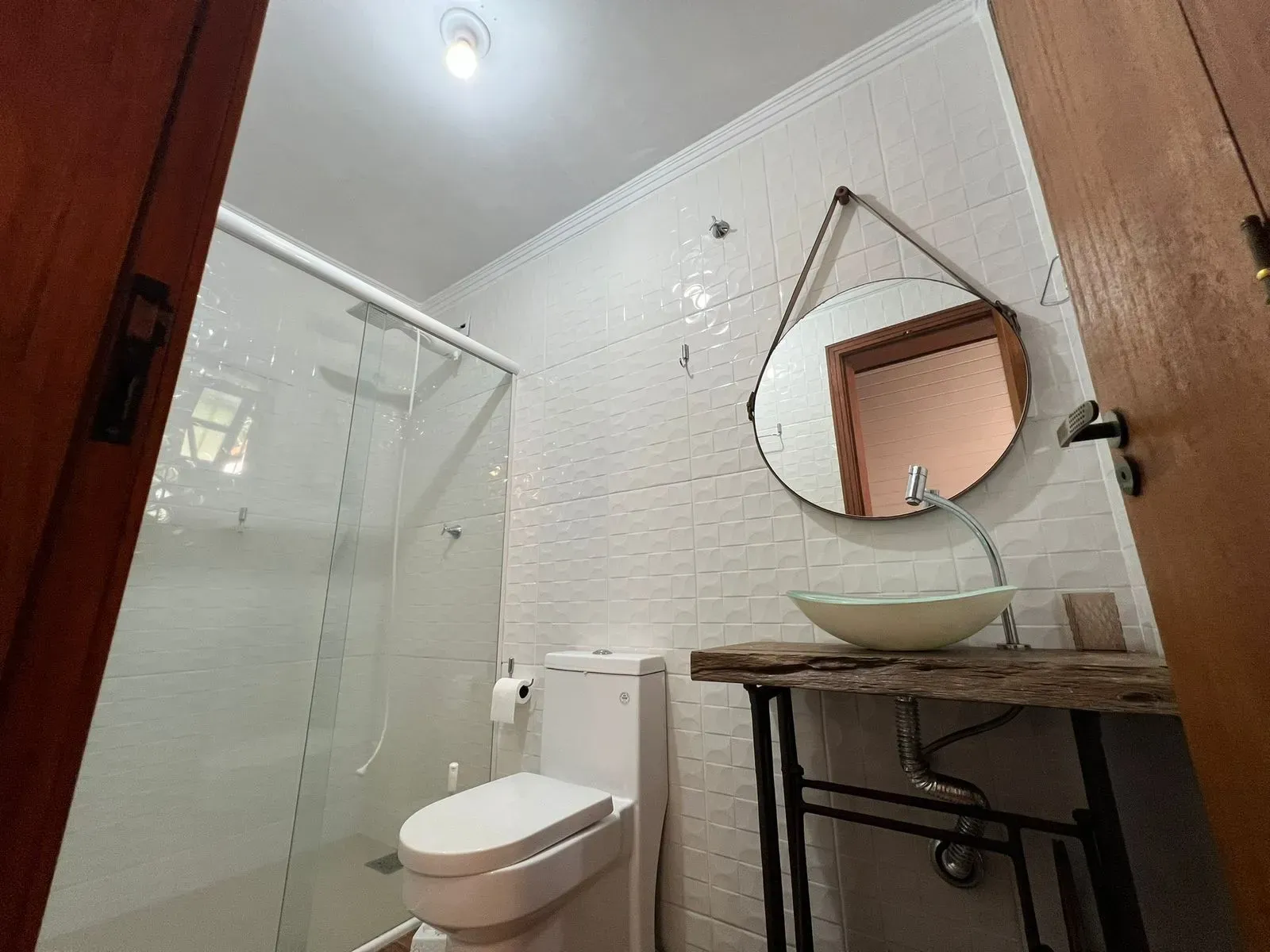 Casa com 3 dormitórios sendo 1 suíte e 1 vaga de garagem no Bairro Cabeçudas em Itajaí/SC