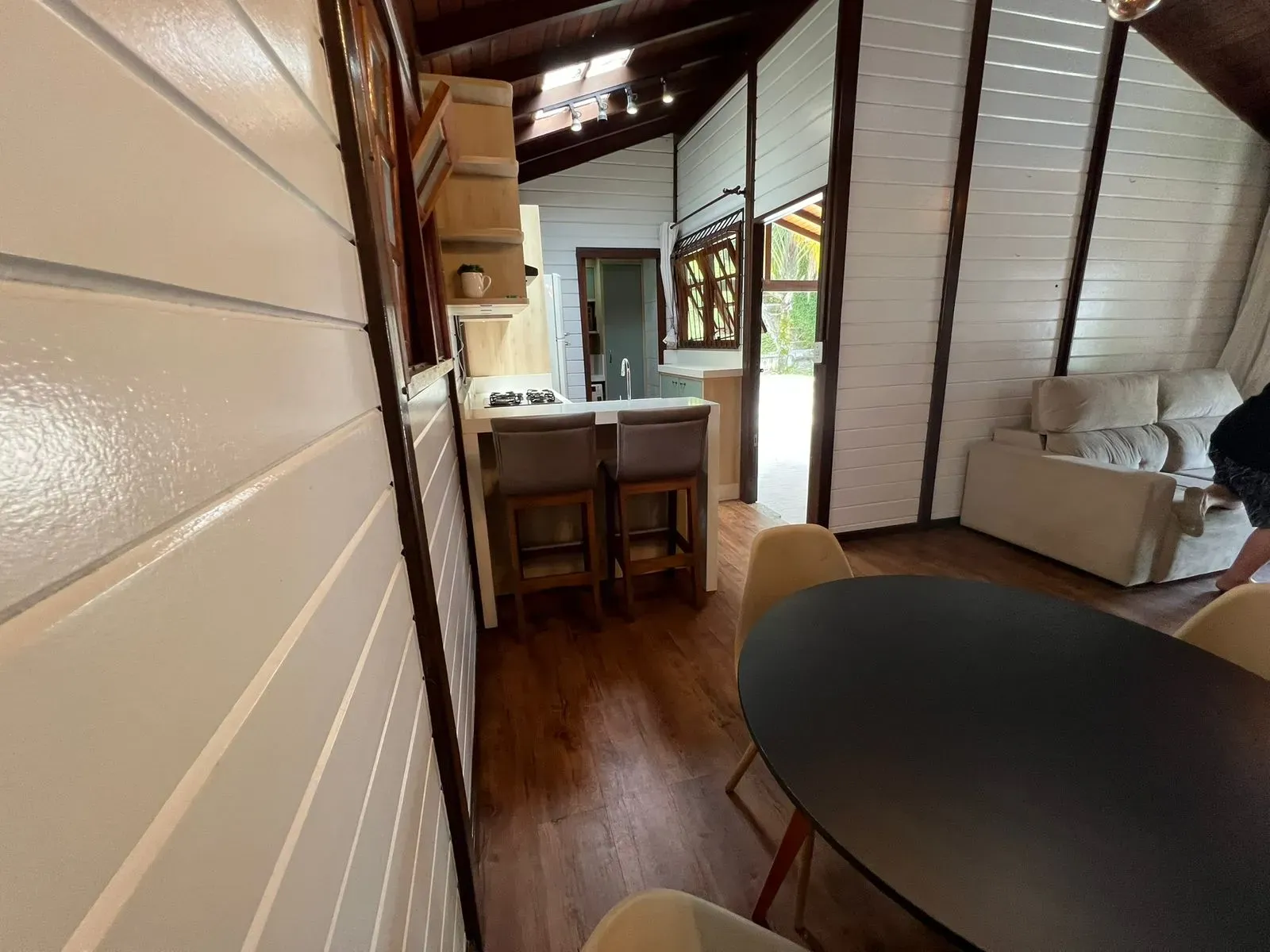 Casa com 3 dormitórios sendo 1 suíte e 1 vaga de garagem no Bairro Cabeçudas em Itajaí/SC