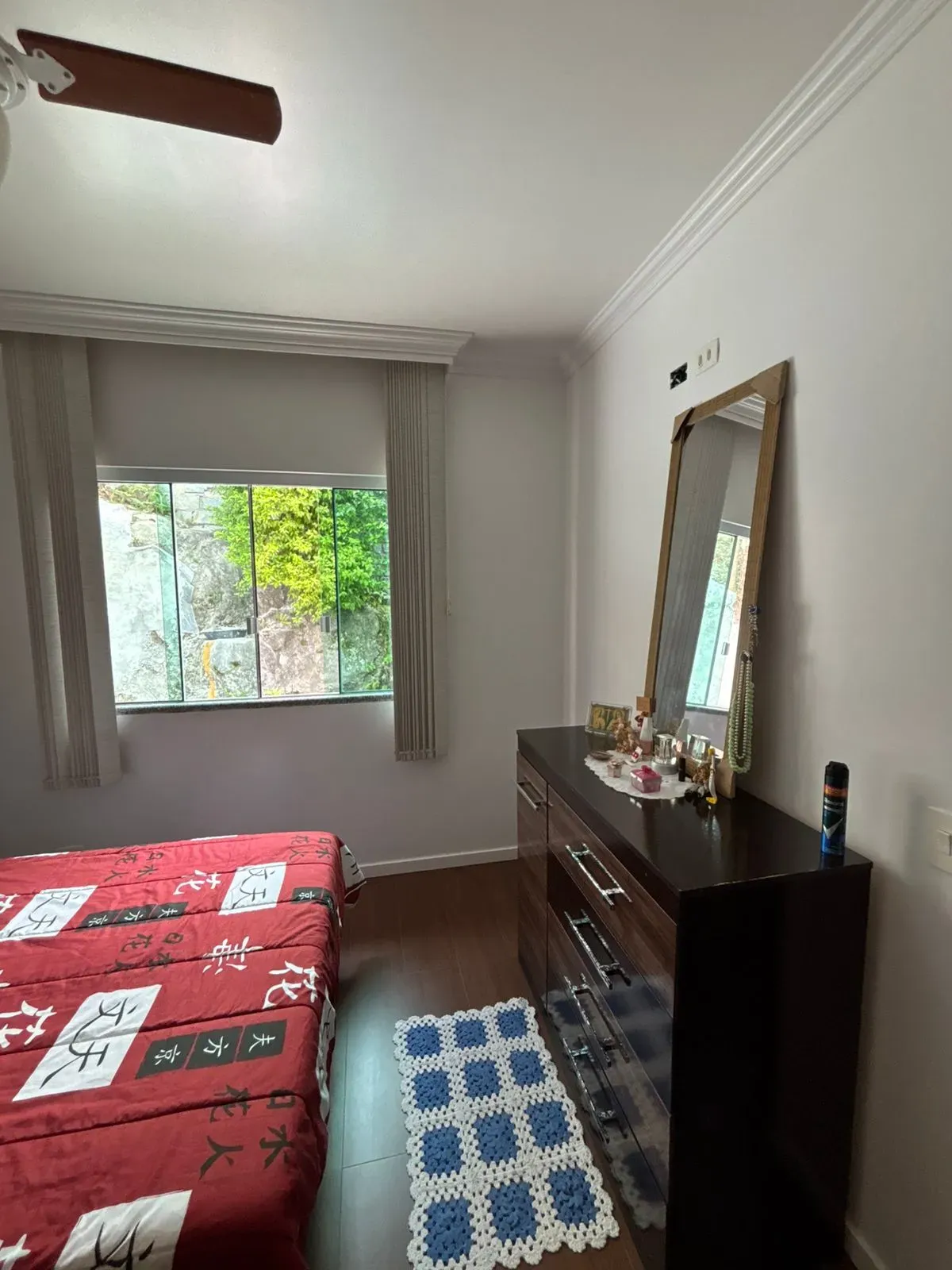 Casa com 3 dormitórios sendo 1 suíte e 4 vagas de garagem em Balneário Camboriú/SC