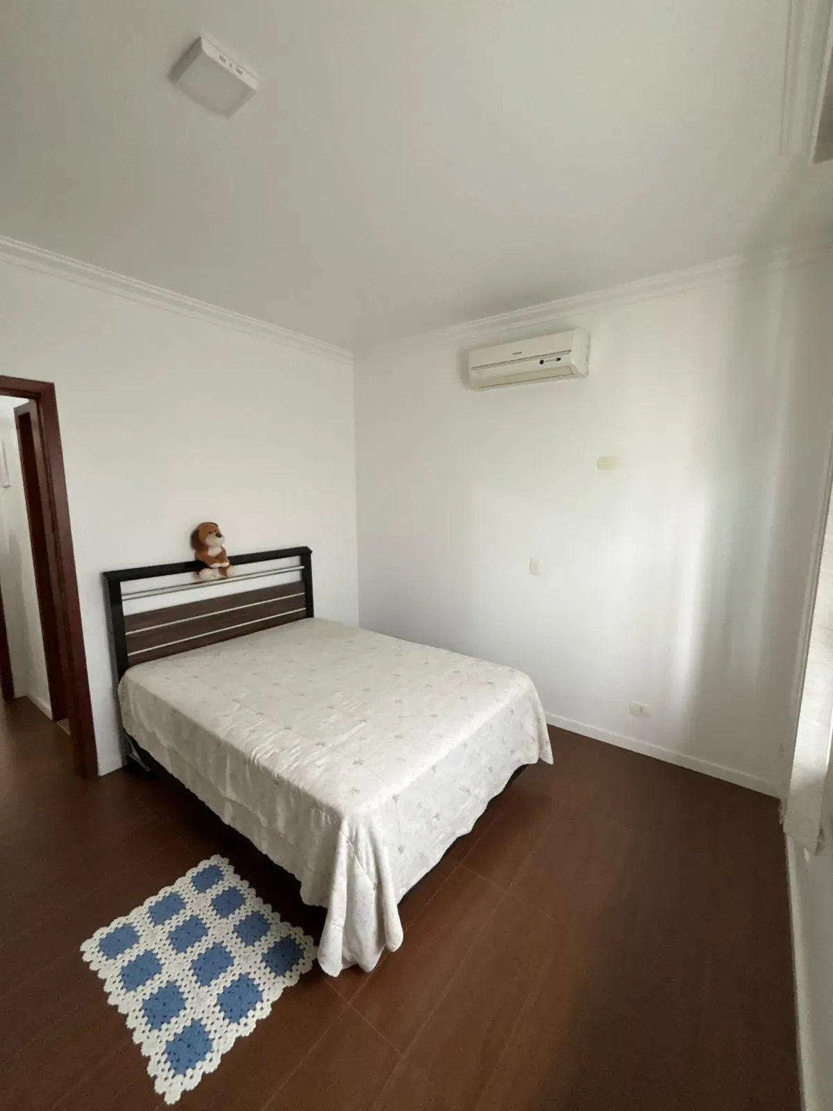 Casa com 3 dormitórios sendo 1 suíte e 4 vagas de garagem em Balneário Camboriú/SC