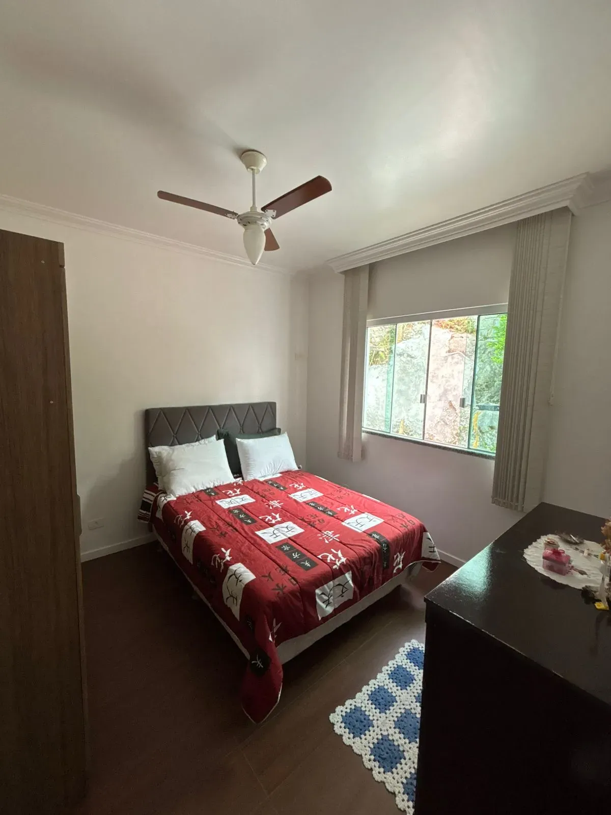 Casa com 3 dormitórios sendo 1 suíte e 4 vagas de garagem em Balneário Camboriú/SC