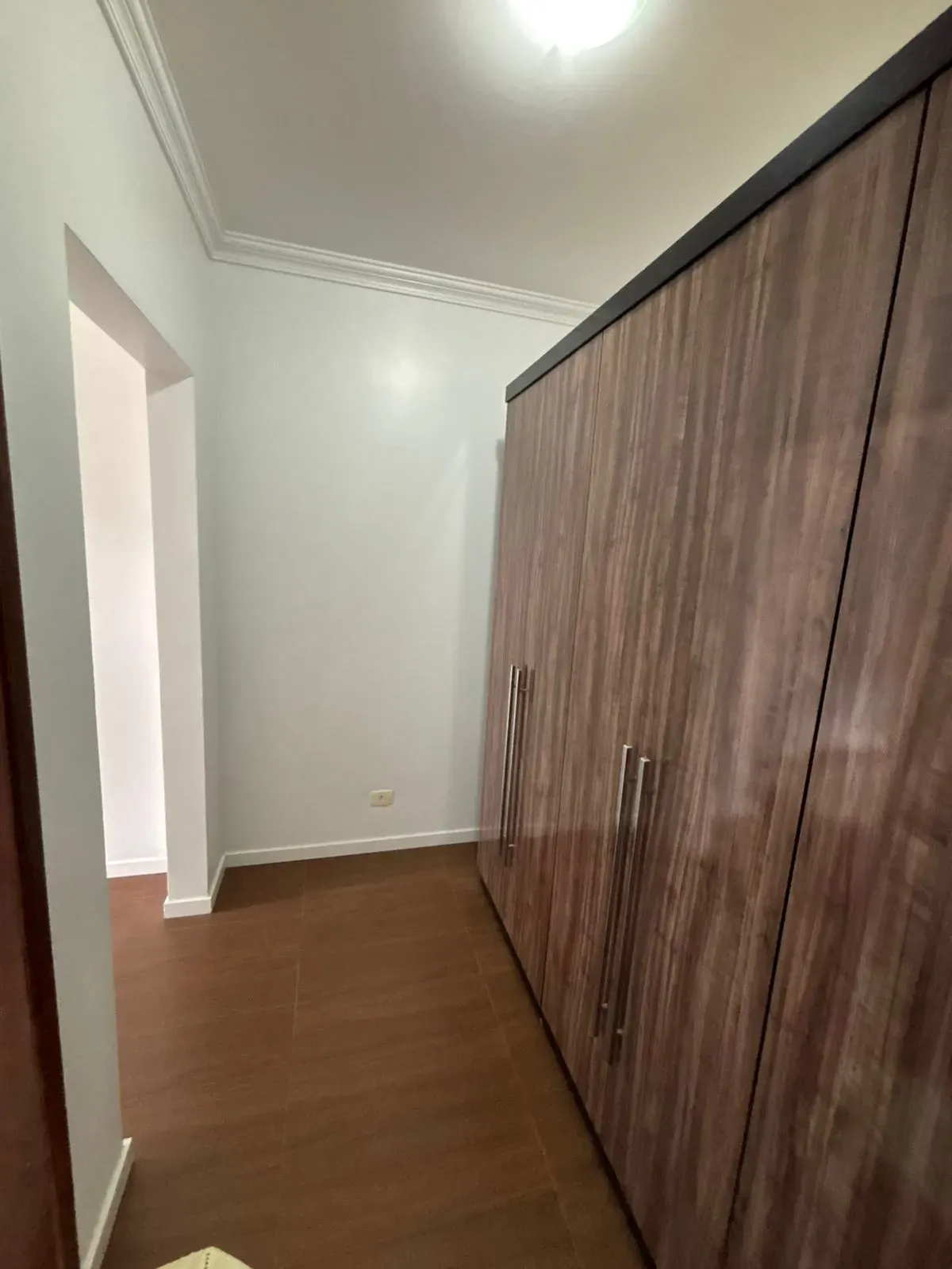 Casa com 3 dormitórios sendo 1 suíte e 4 vagas de garagem em Balneário Camboriú/SC