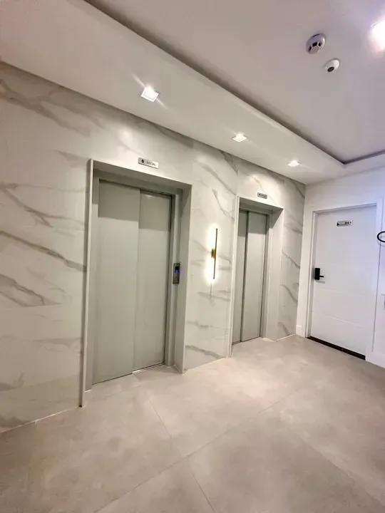 Apartamento com 2 dormitórios sendo 1 suíte e 1 vaga de garagem no Fazenda em Itajaí