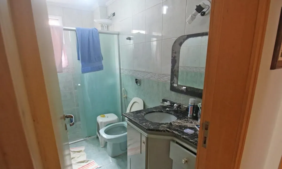 Apartamento quadra mar com 3 dormitórios sendo 1 suíte e 1 vaga de garagem em Balneário Camboriú/SC