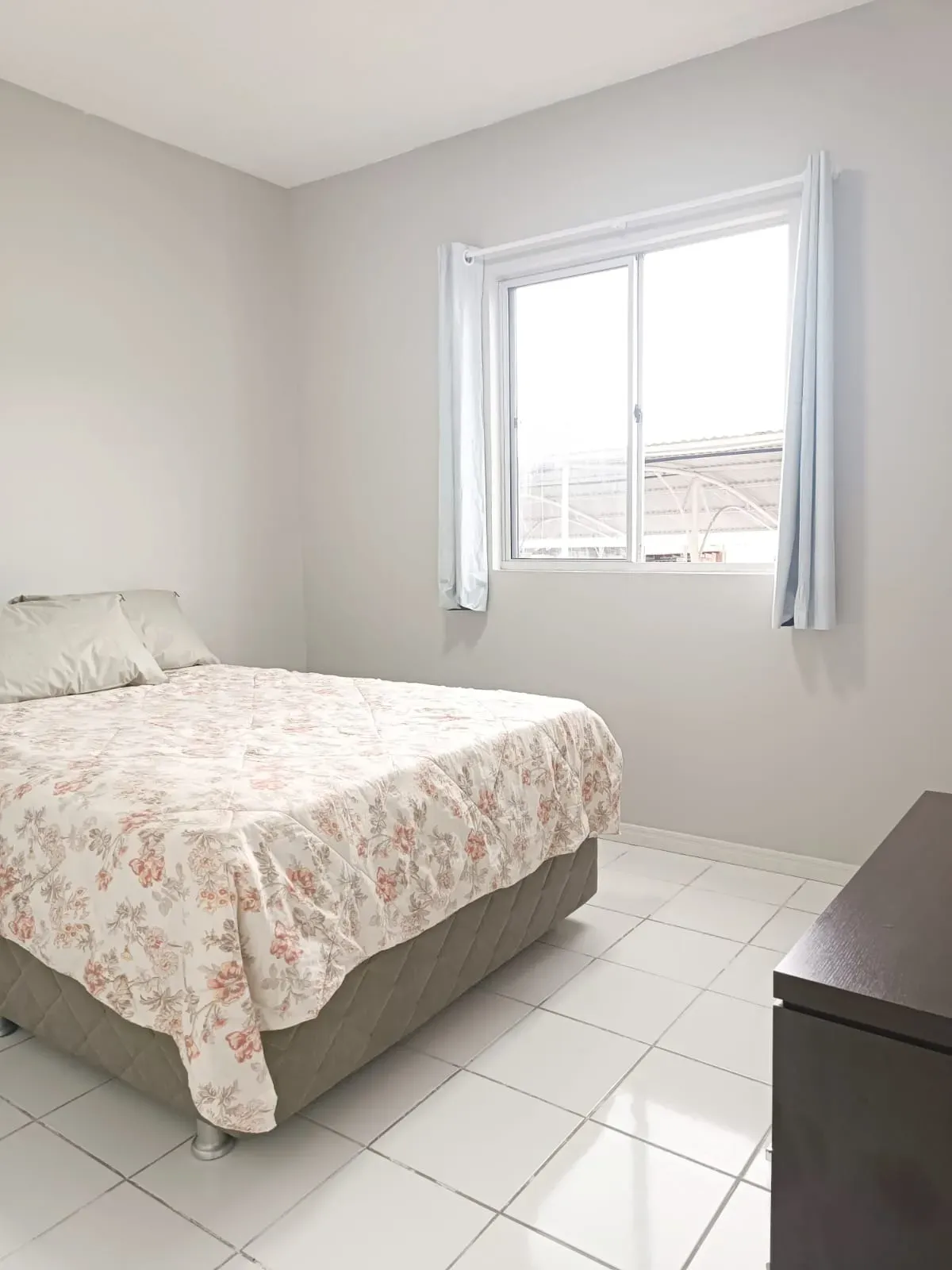 Apartamento com 2 dormitórios e 1 vaga de garagem em Balneário Camboriú/SC