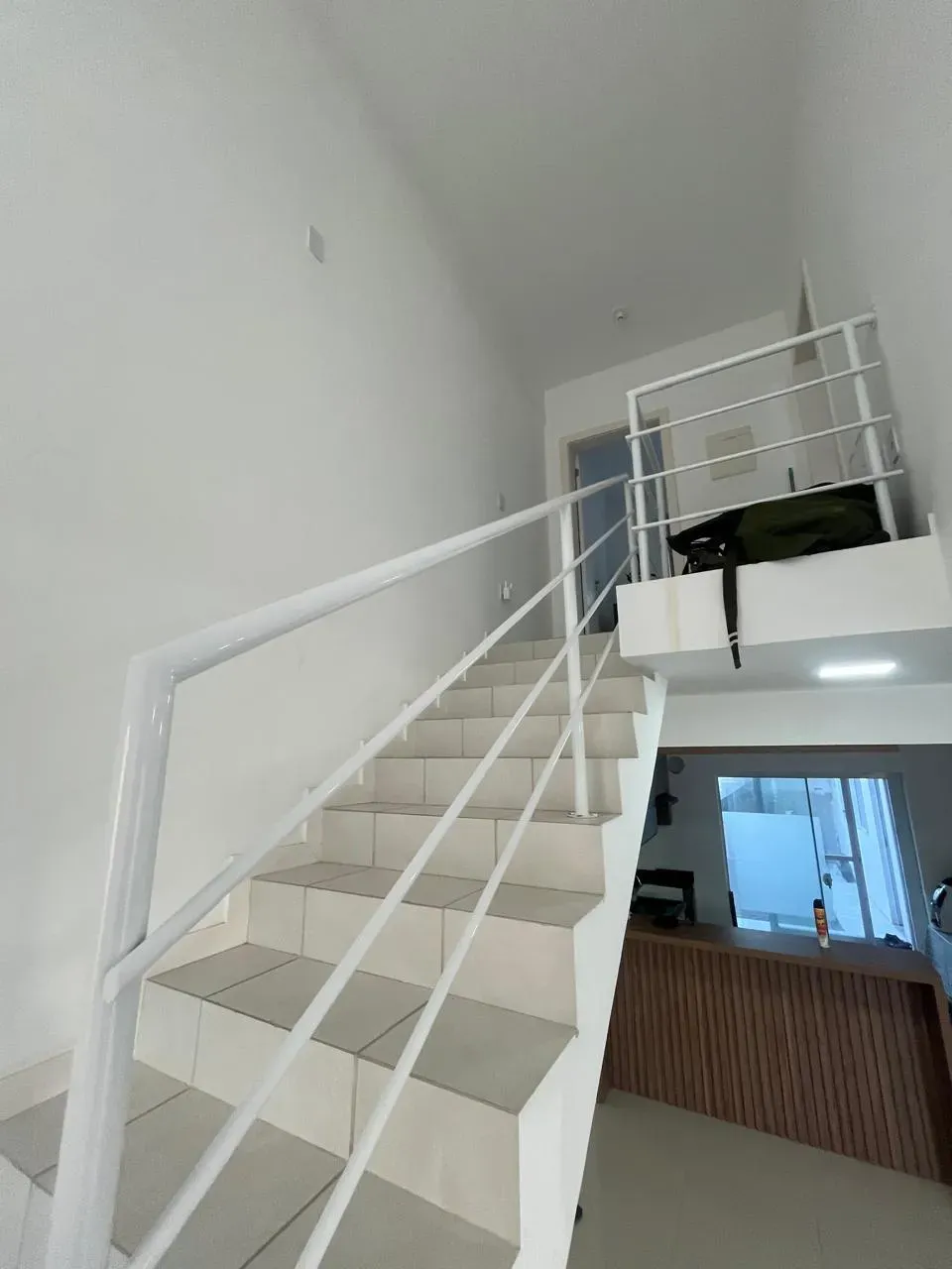 Casa com 4 dormitórios sendo 2 suítes e 2 vagas de garagem em Governador Celso Ramos/SC