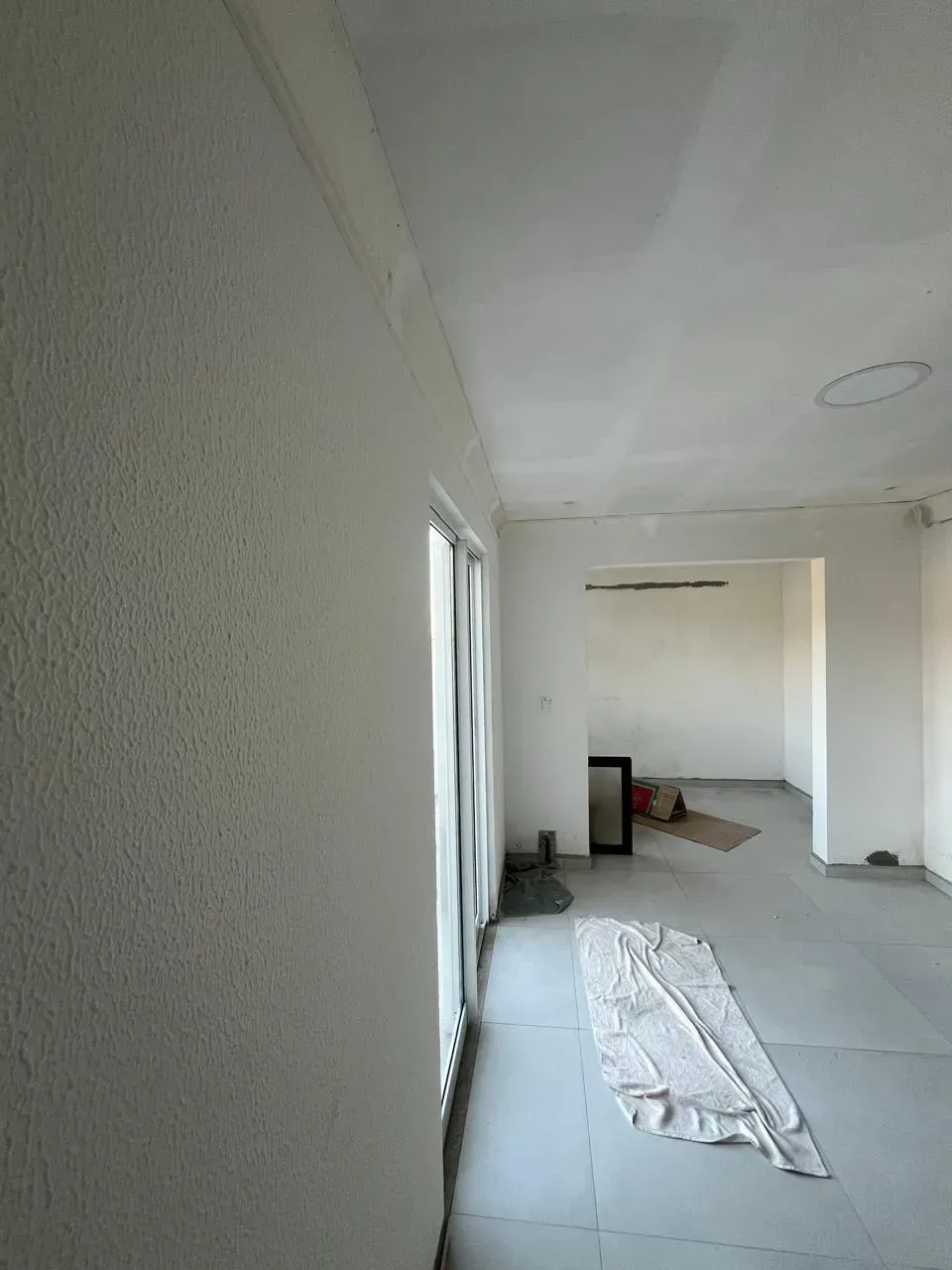 Casa com 4 dormitórios sendo 2 suítes e 2 vagas de garagem em Governador Celso Ramos/SC