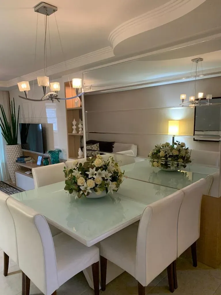 Cobertura duplex com 3 dormitórios na Meia Praia em Itapema/SC