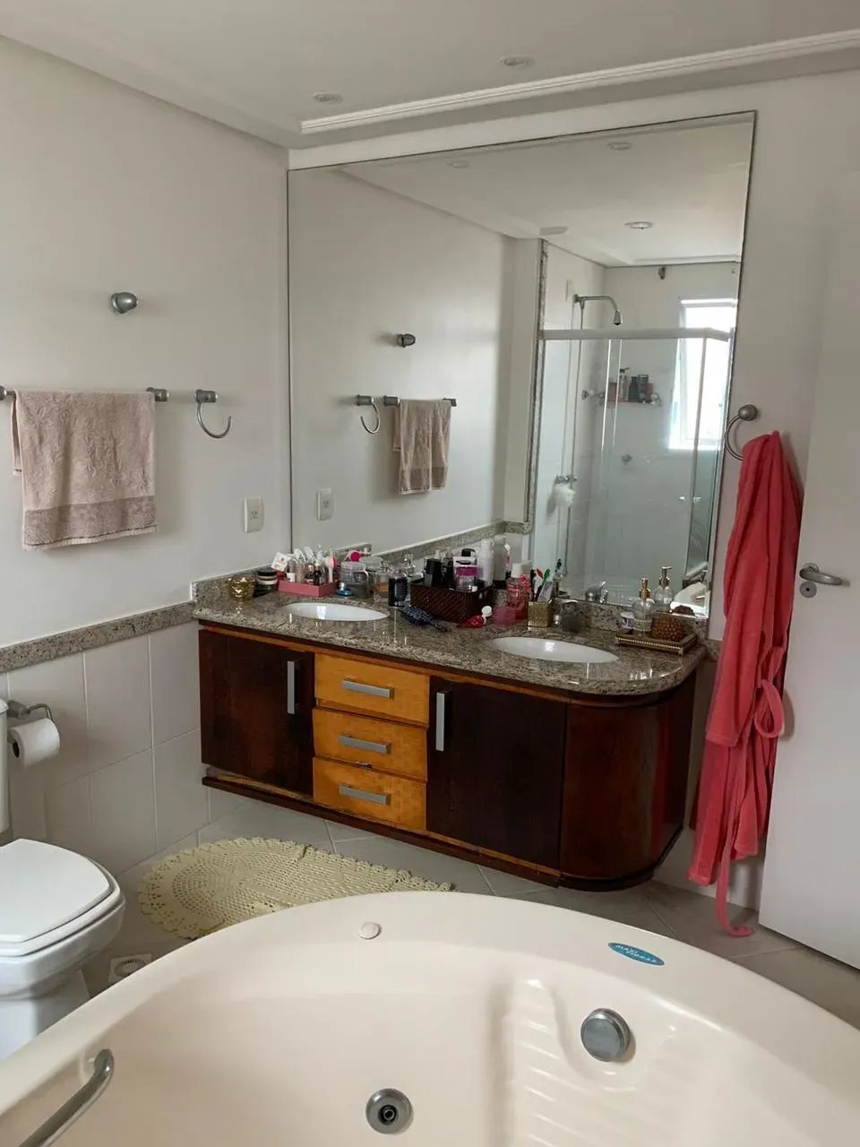 Cobertura duplex com 3 dormitórios na Meia Praia em Itapema/SC