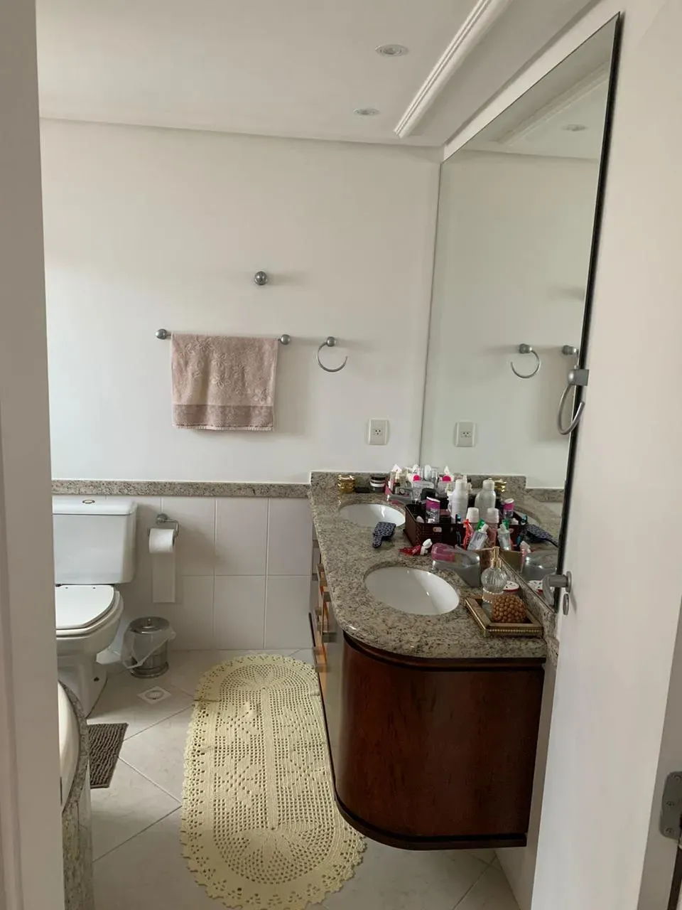 Cobertura duplex com 3 dormitórios na Meia Praia em Itapema/SC