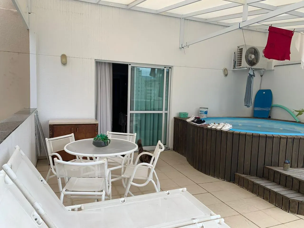 Cobertura duplex com 3 dormitórios na Meia Praia em Itapema/SC