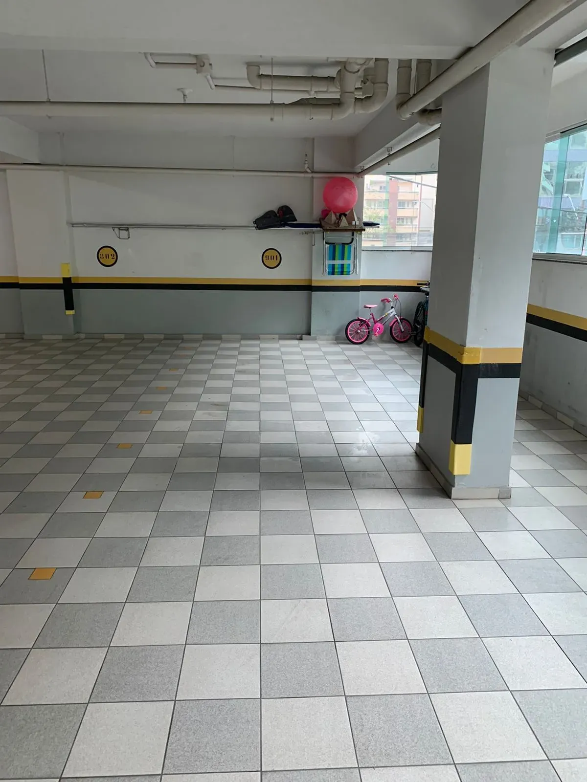 Cobertura duplex com 3 dormitórios na Meia Praia em Itapema/SC