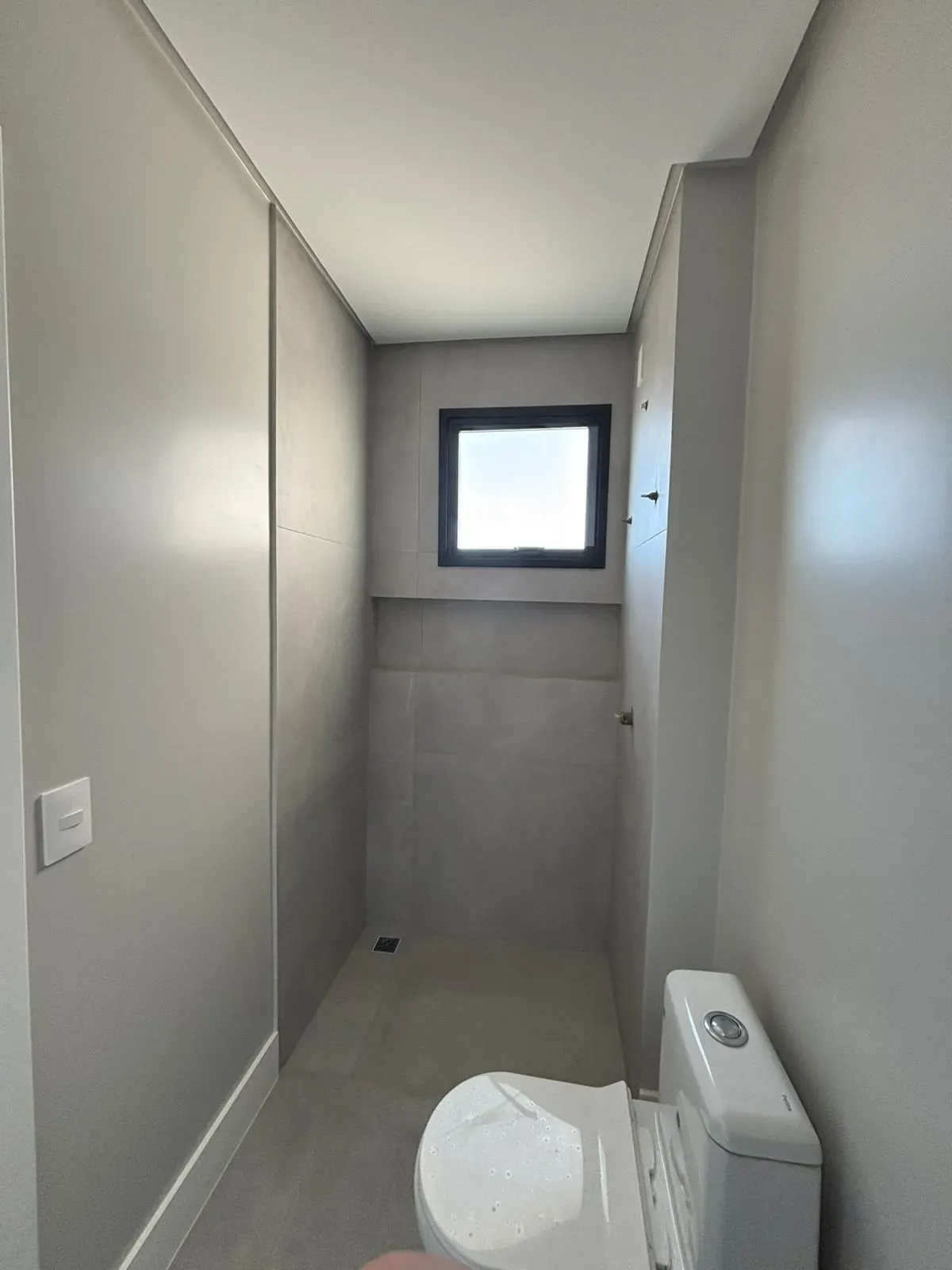 FRENTE MAR EM PIÇARRAS | 3 suítes e 2 vagas de garagem em Balneário Piçarras/SC