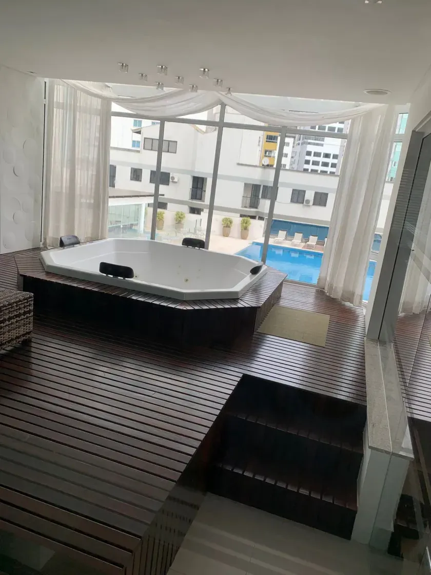 Apartamento no Centro em Balneário Camboriú — foto 30
